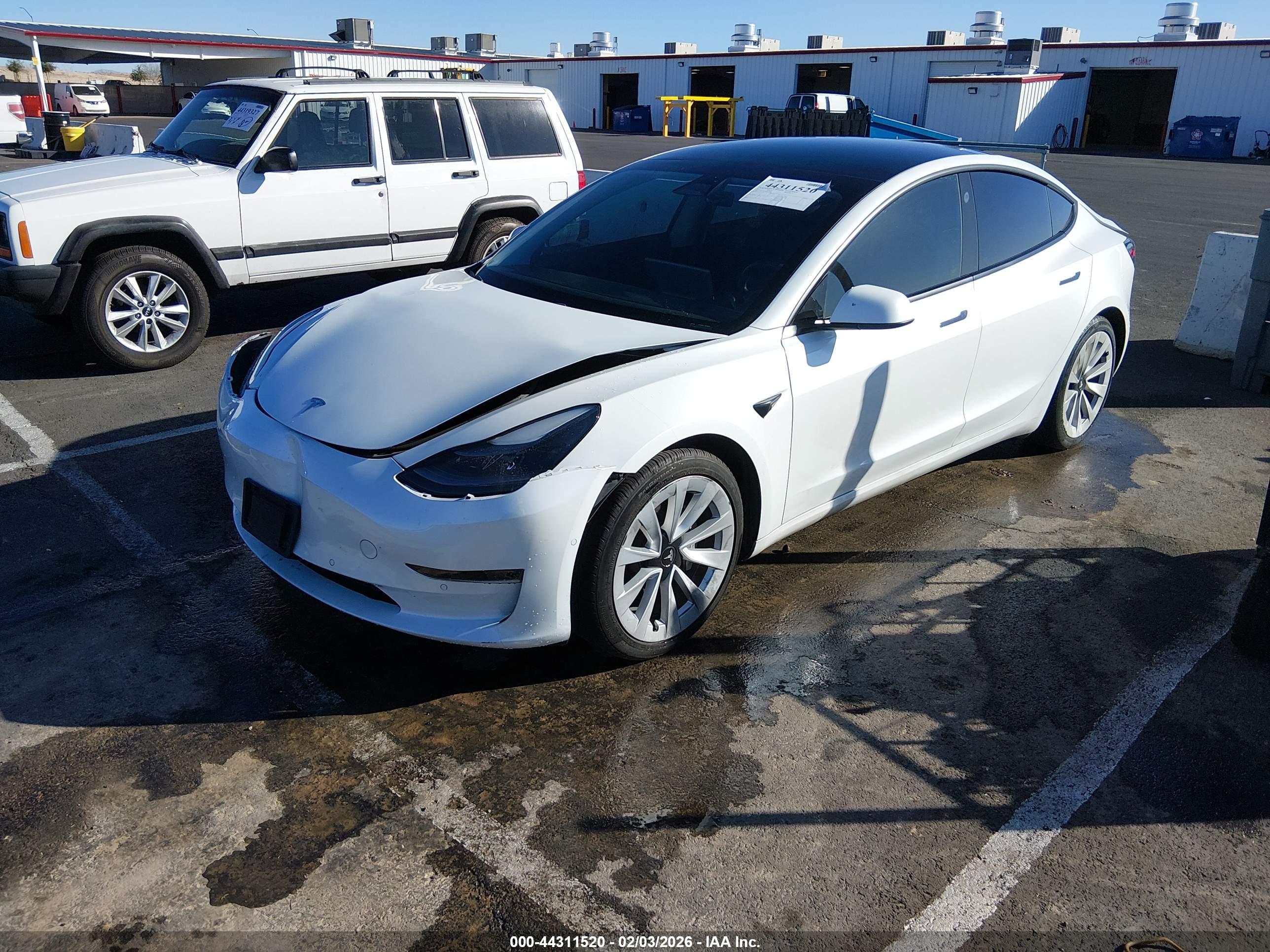 TESLA MODEL image 2