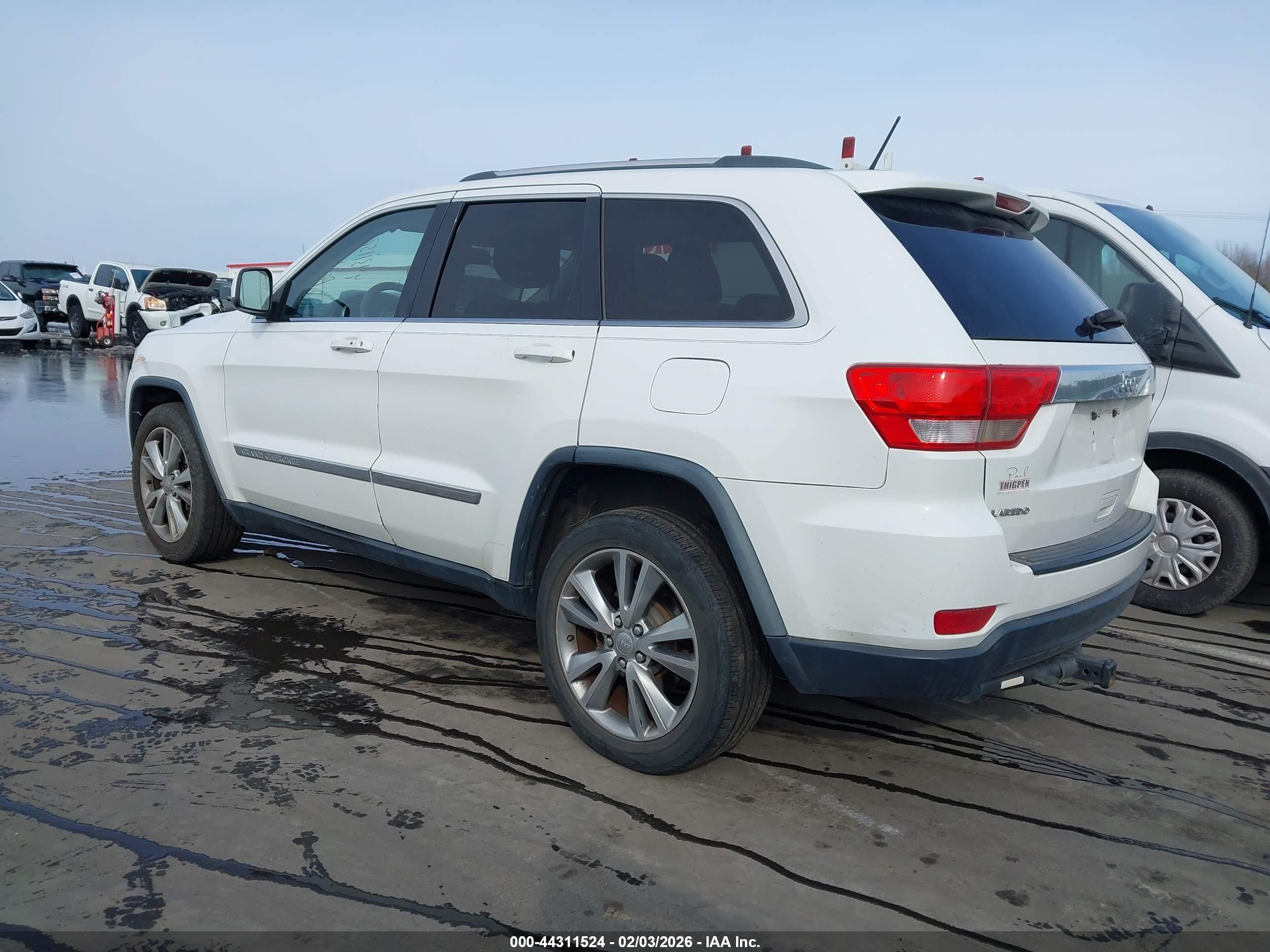 JEEP GRAND image 3