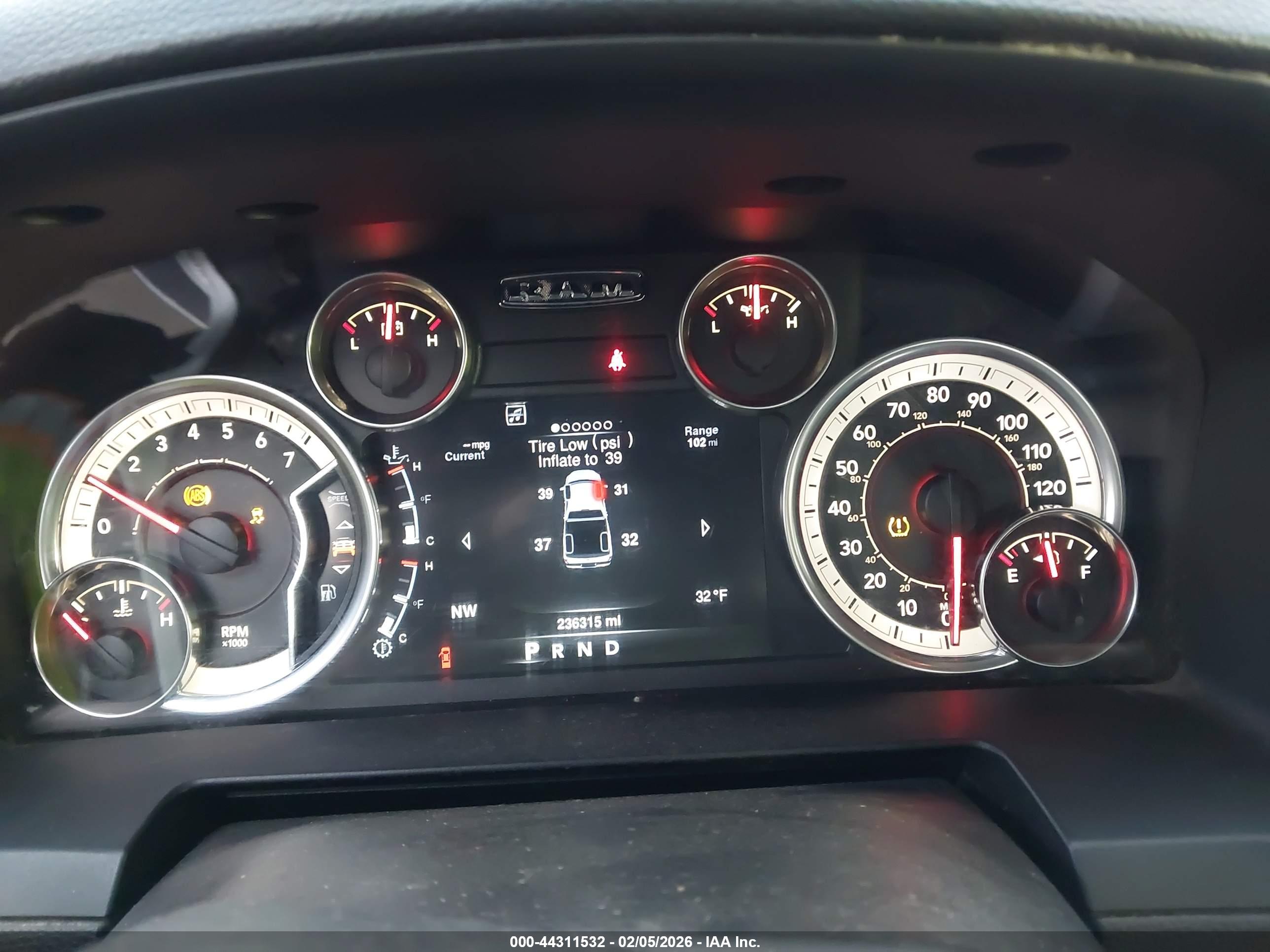 RAM 1500 image 7