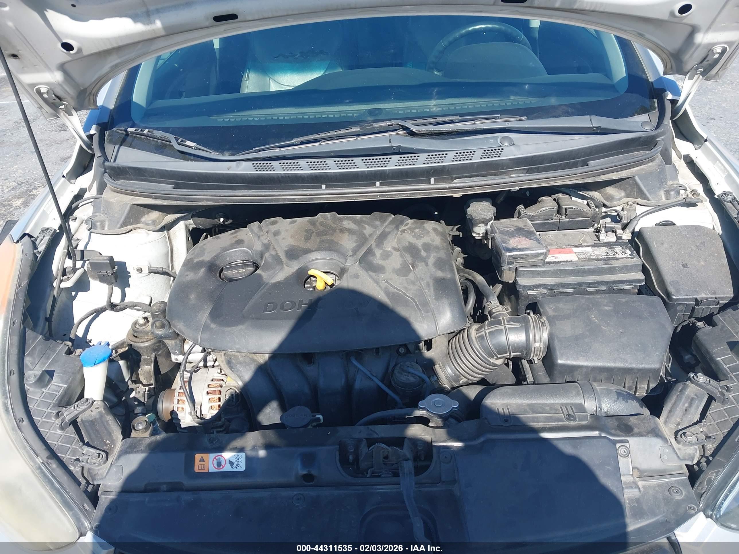 HYUNDAI ELANTRA image 10