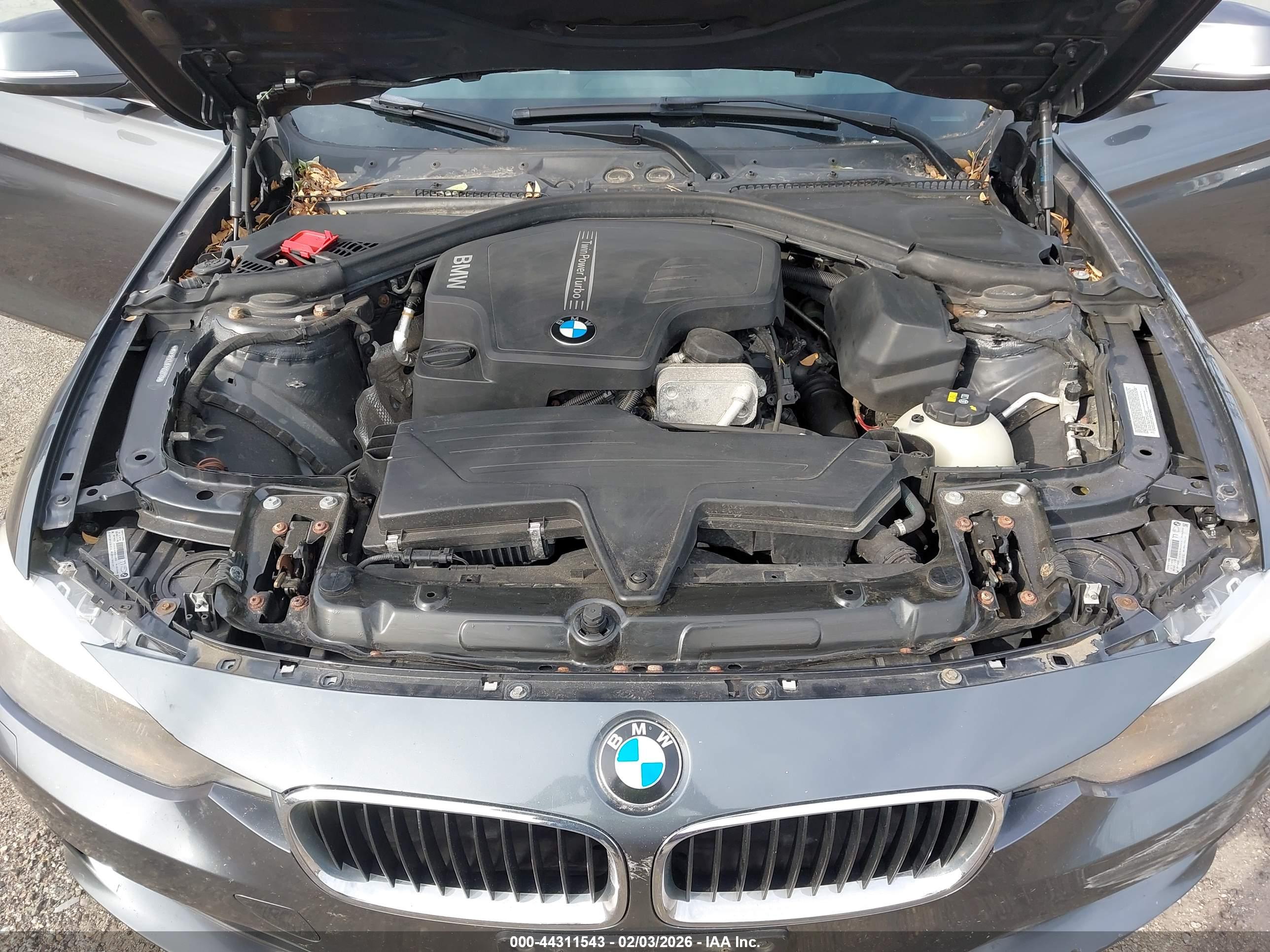BMW 328I image 10