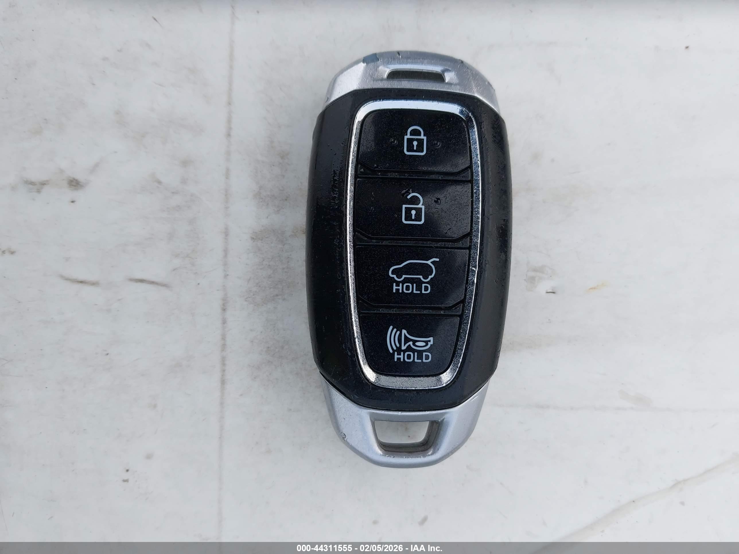 HYUNDAI KONA image 11