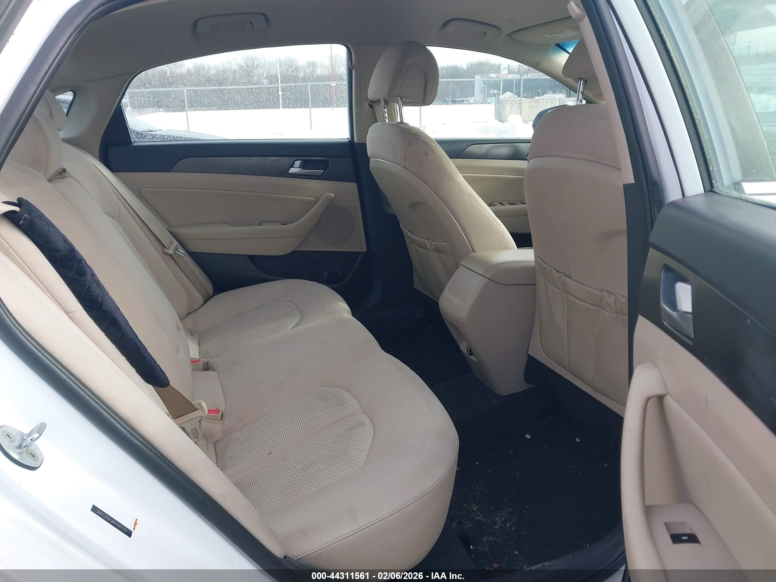 HYUNDAI SONATA image 8
