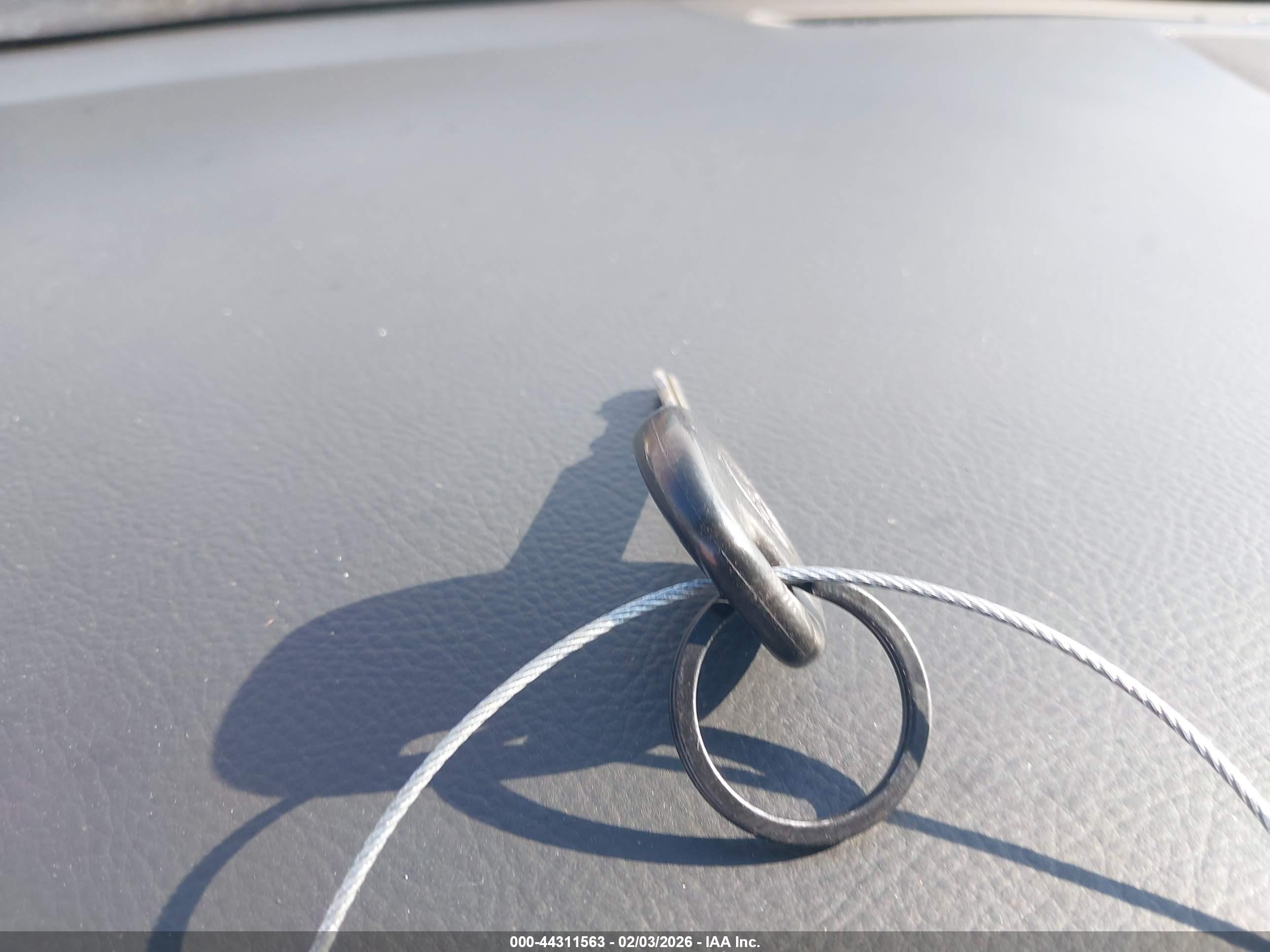 TOYOTA AVALON image 11