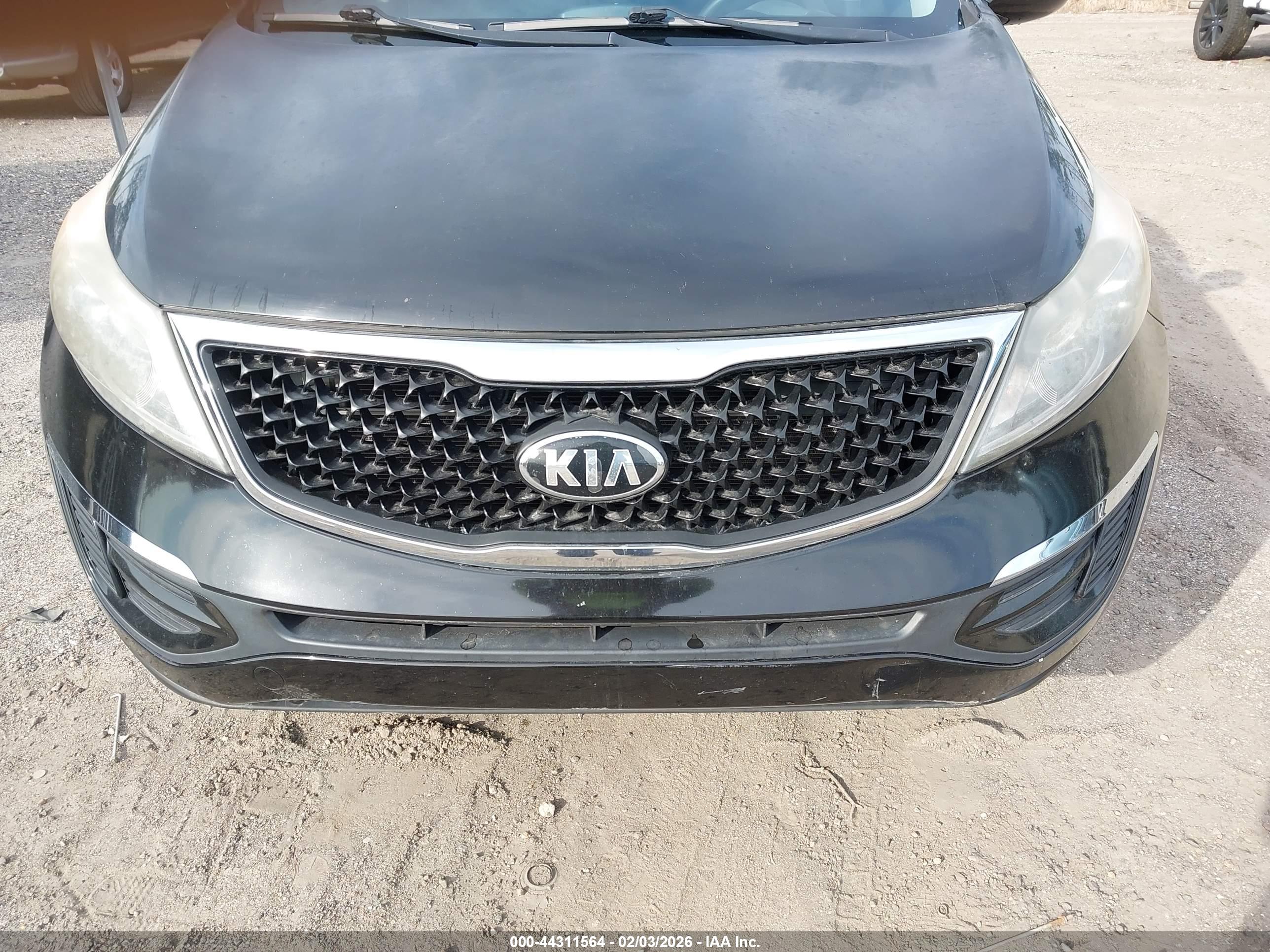 KIA SPORTAGE image 6