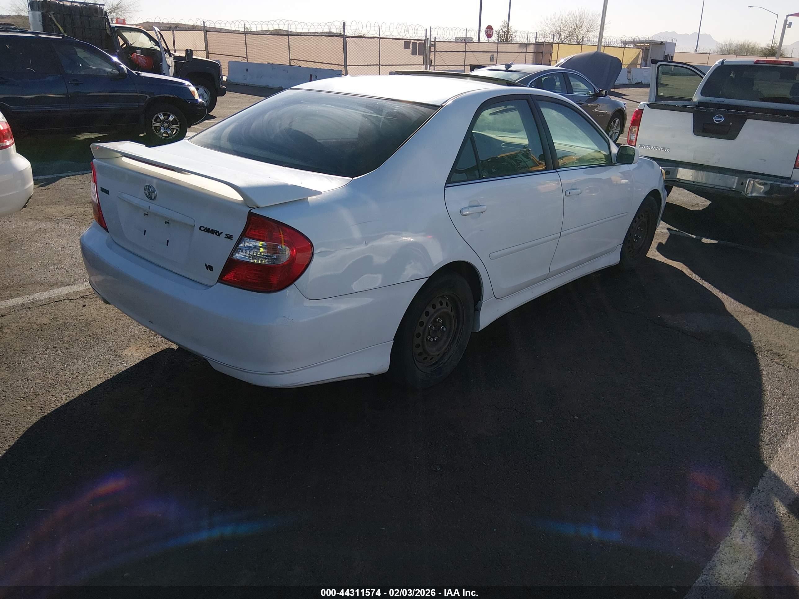 TOYOTA CAMRY image 4