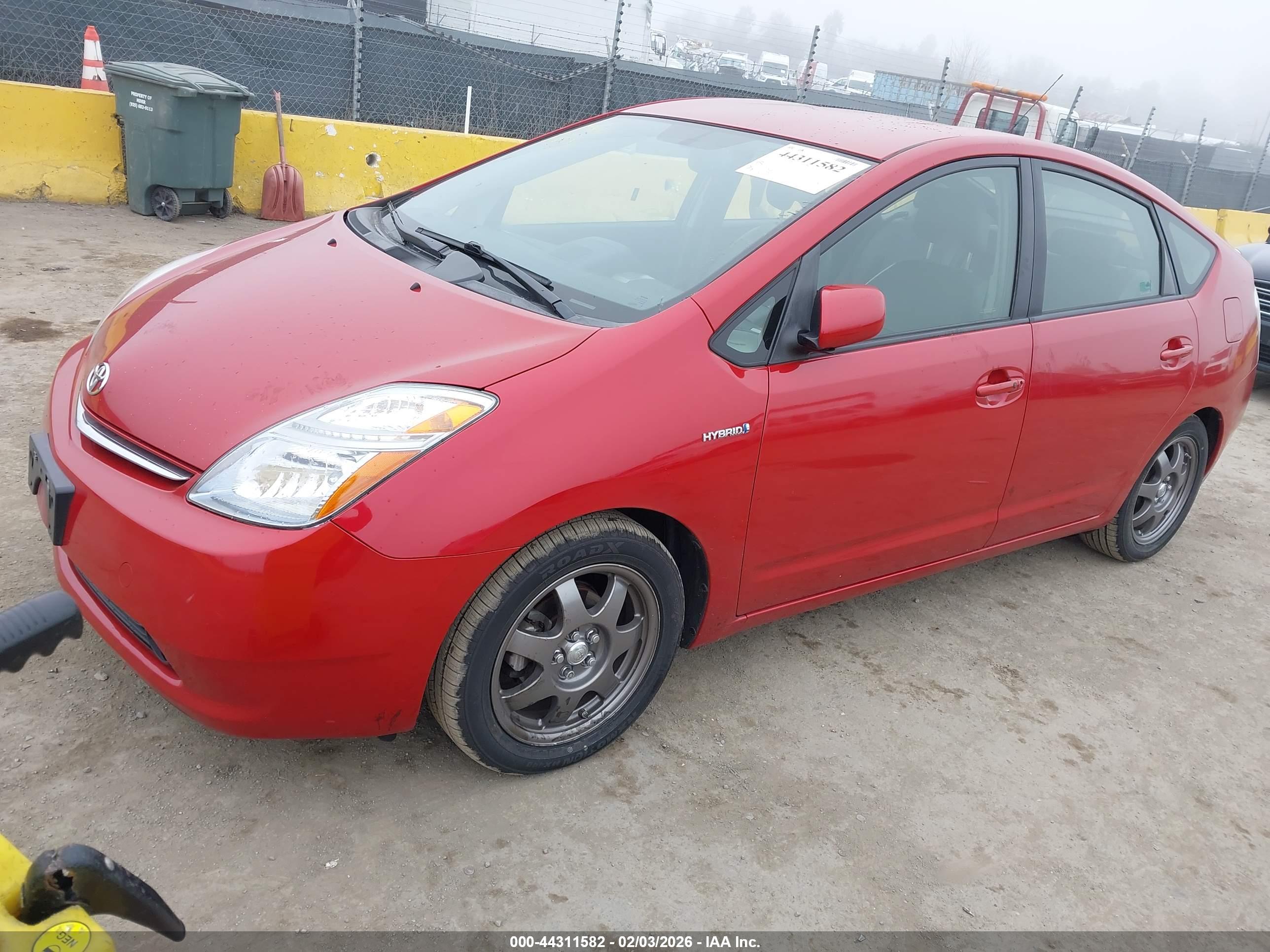 TOYOTA PRIUS image 2