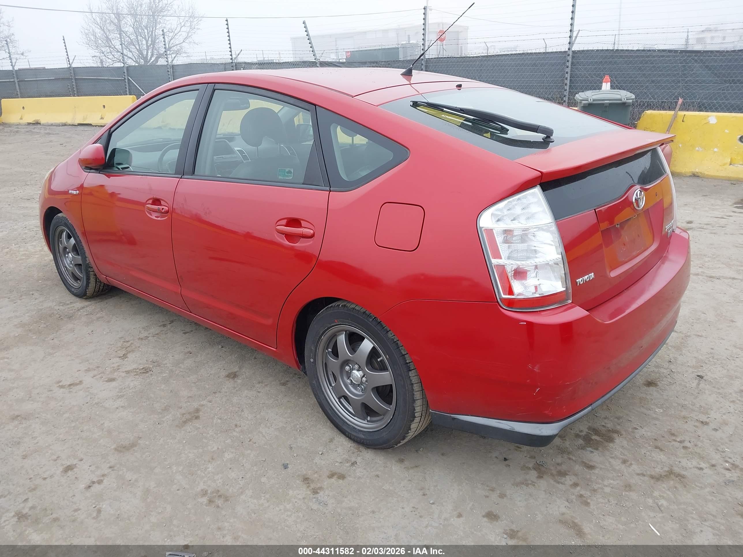 TOYOTA PRIUS image 3