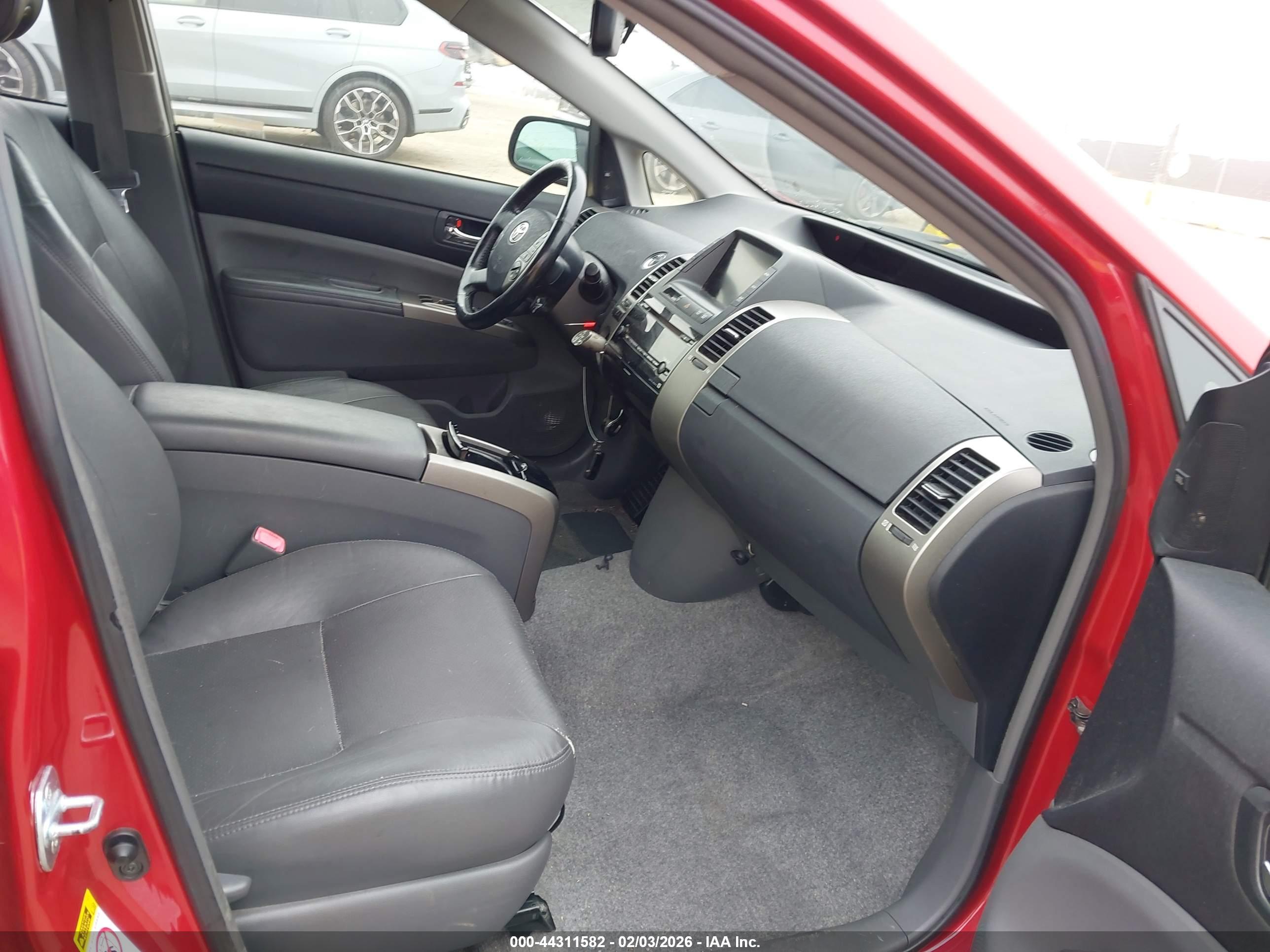 TOYOTA PRIUS image 5