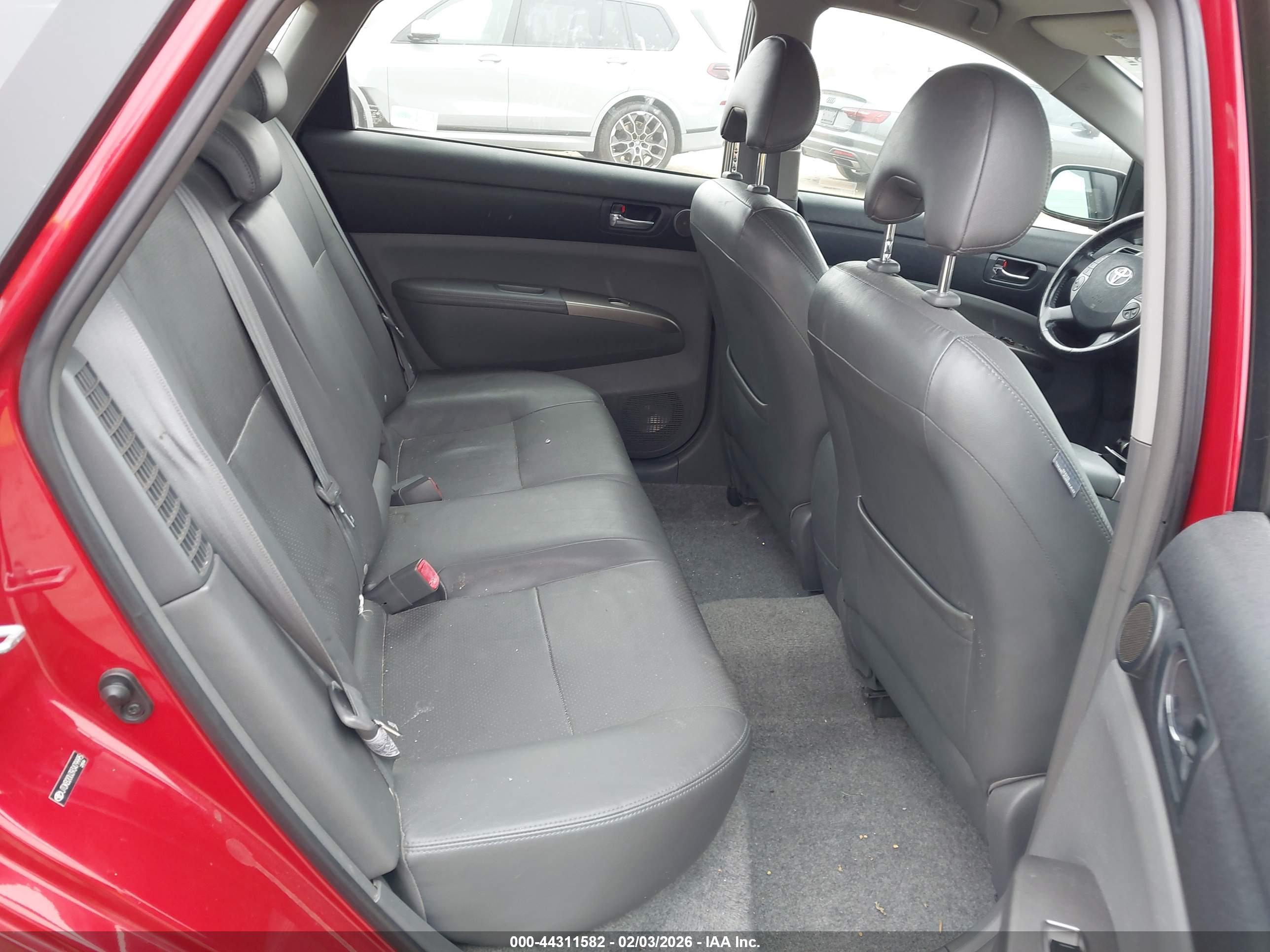 TOYOTA PRIUS image 8