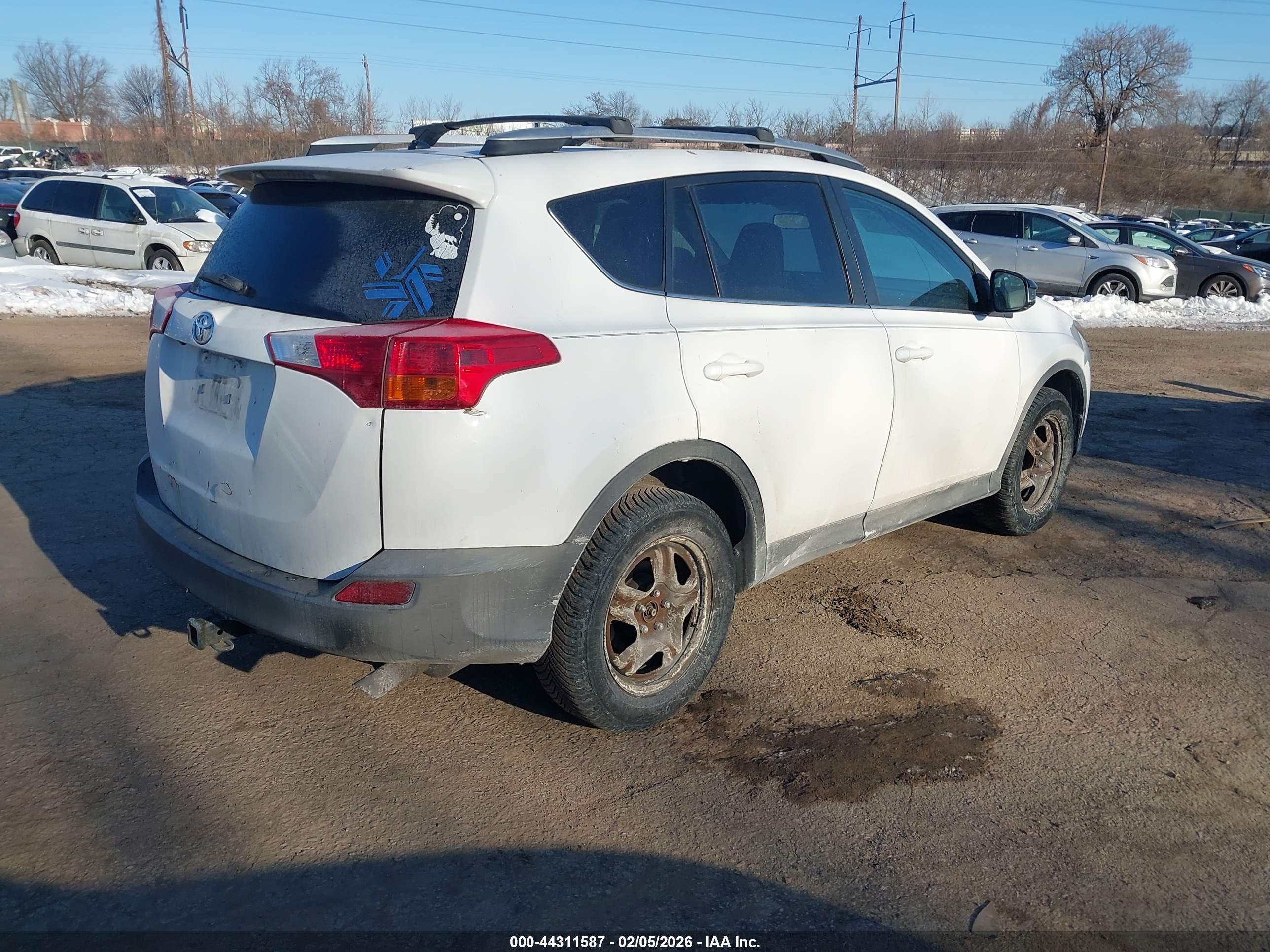 TOYOTA RAV4 image 4