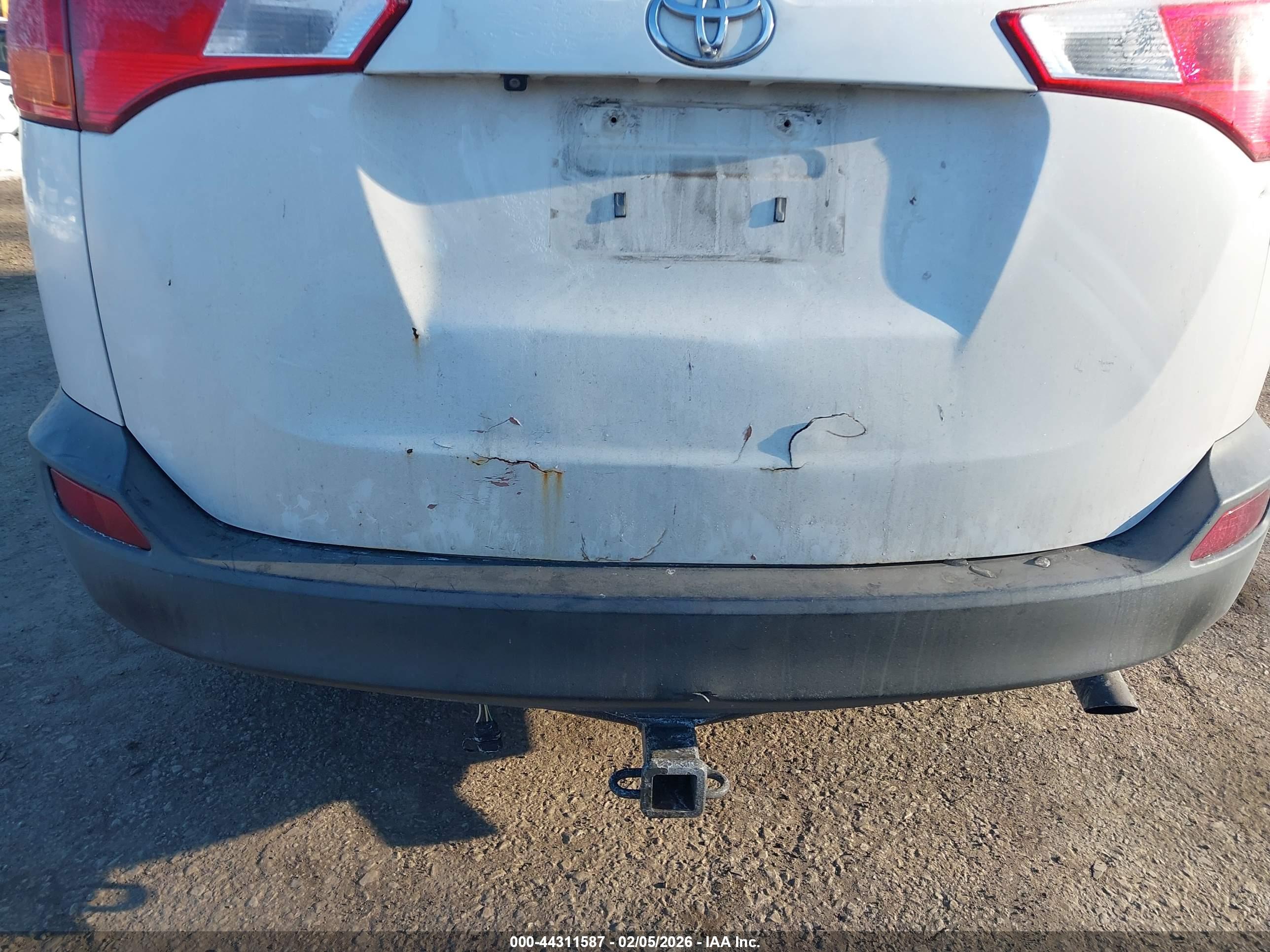 TOYOTA RAV4 image 6