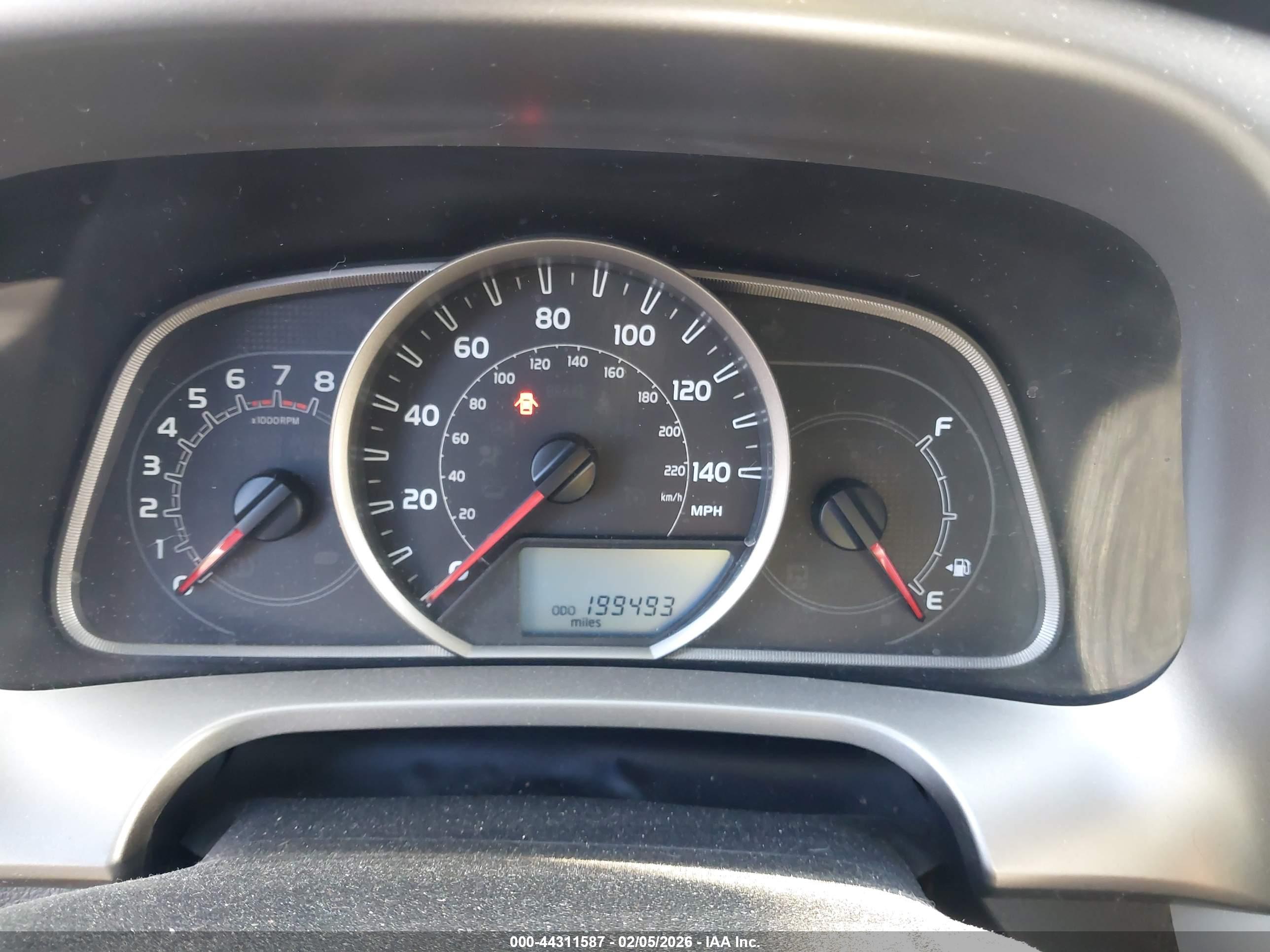 TOYOTA RAV4 image 7
