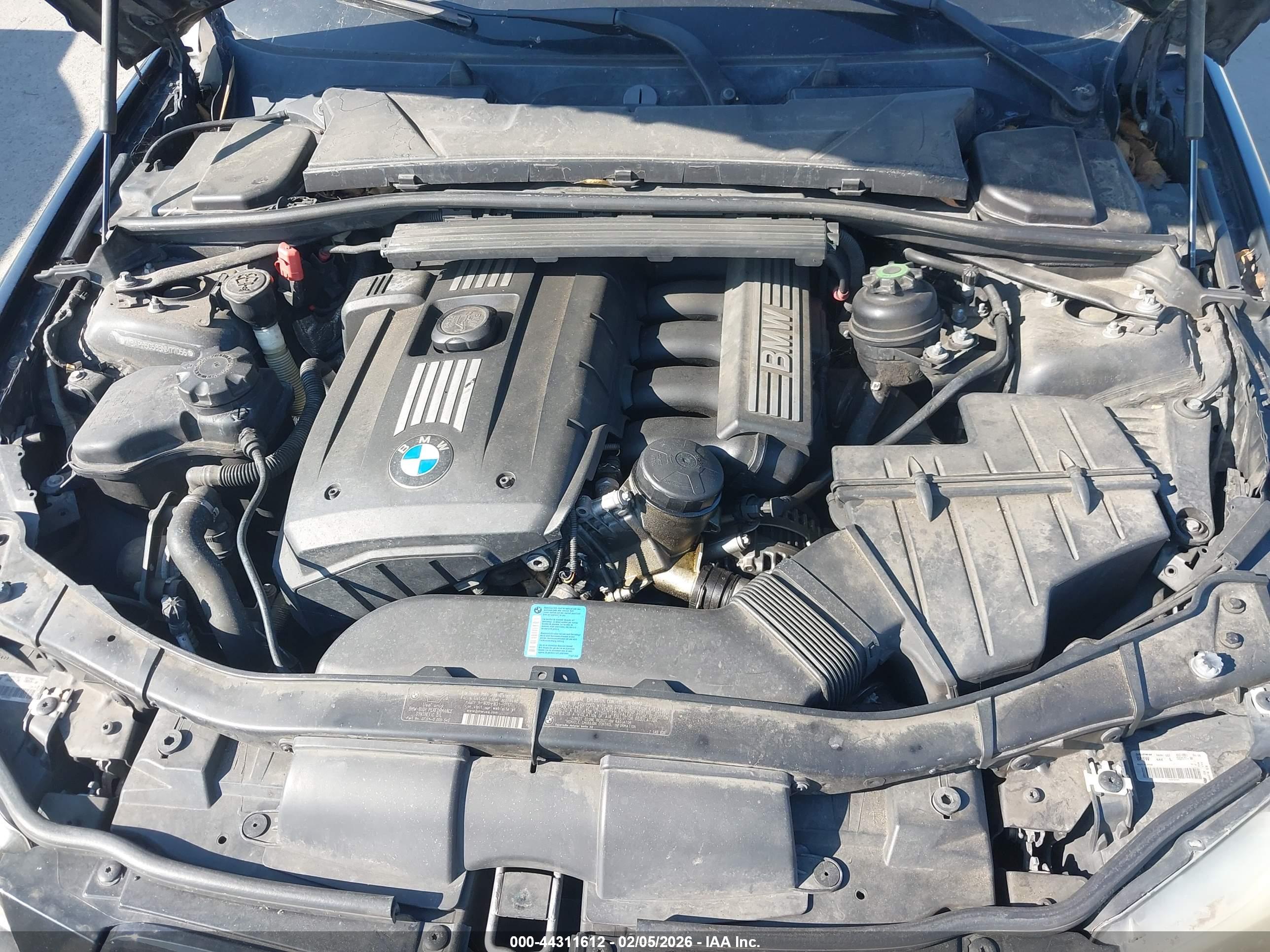 BMW 328I image 10