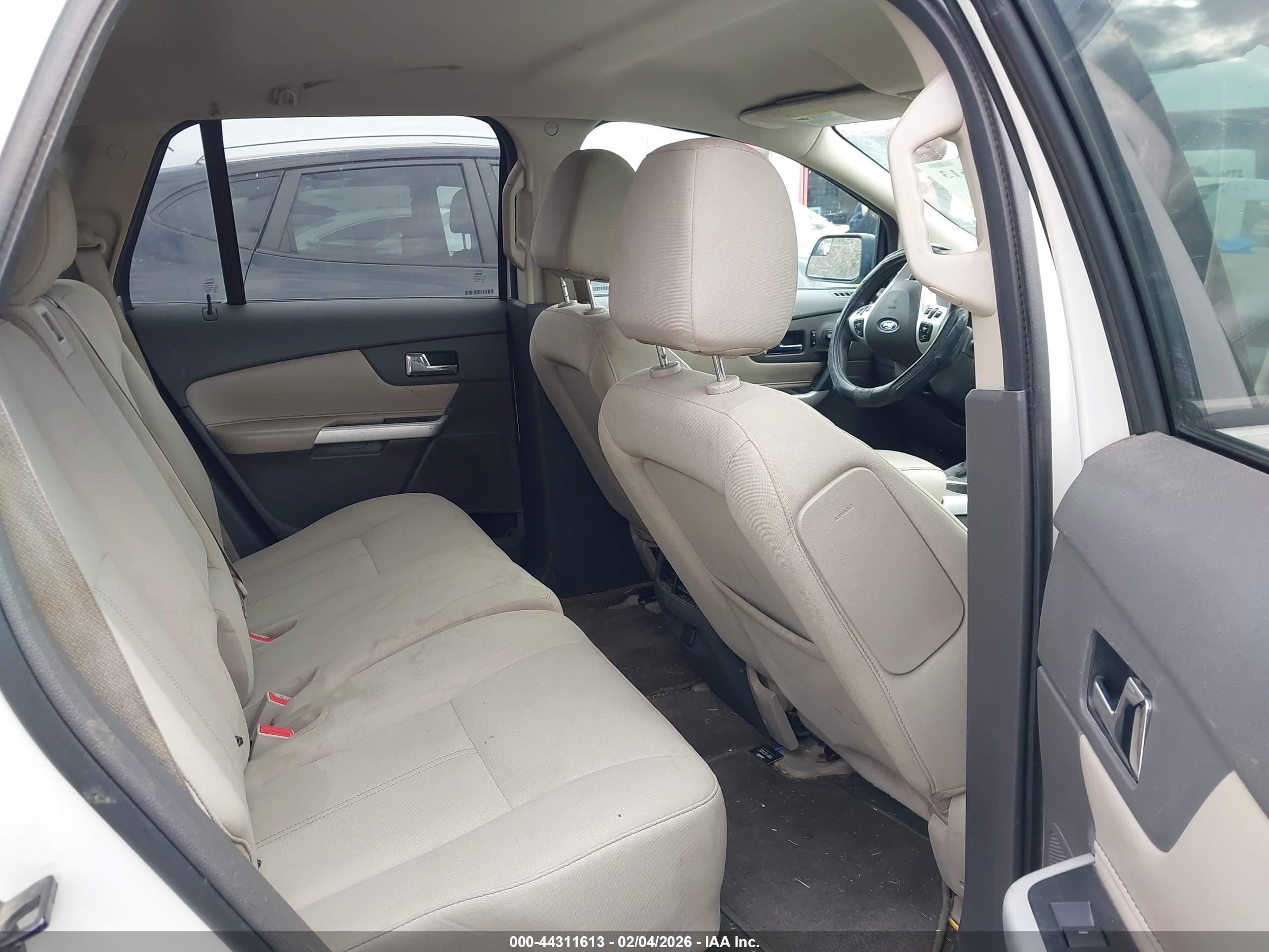 FORD EDGE image 8