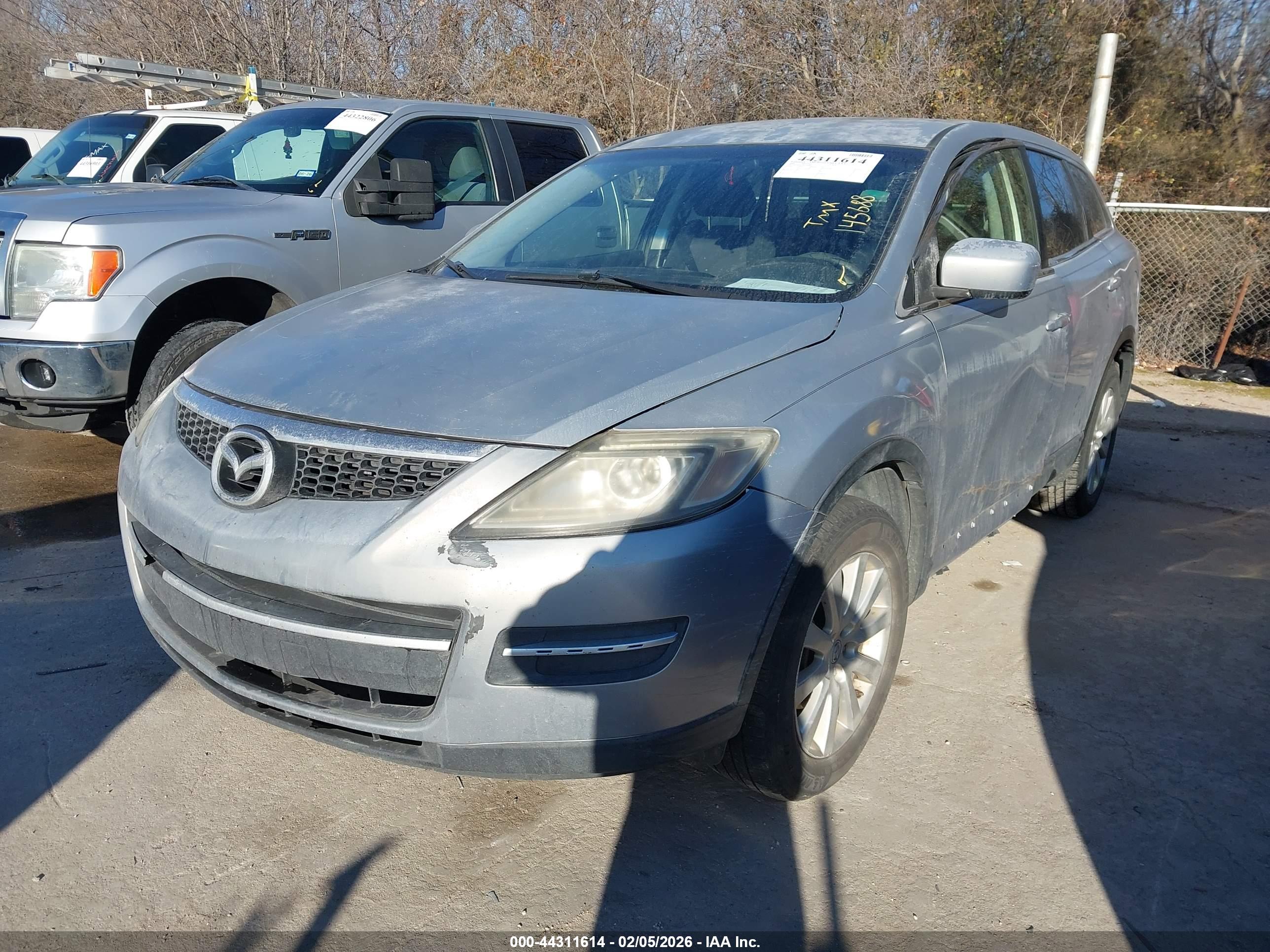 MAZDA CX-9 image 2