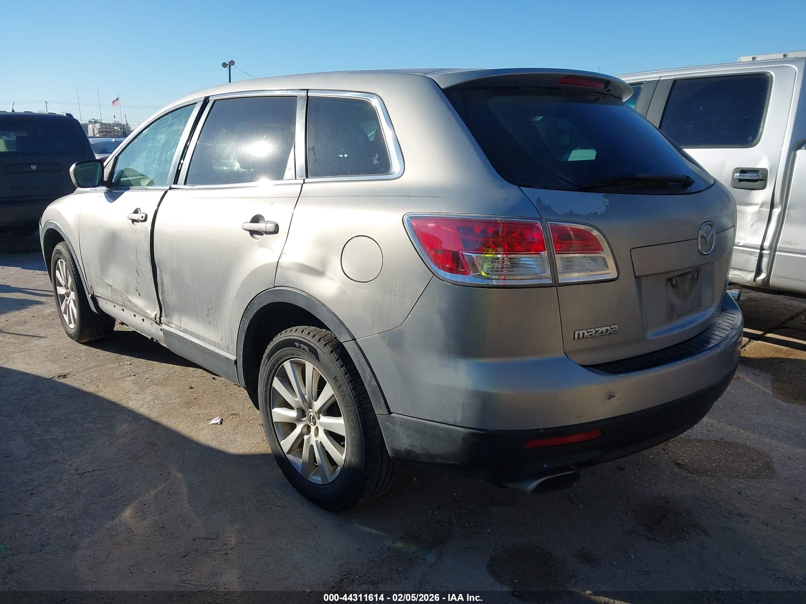 MAZDA CX-9 image 3
