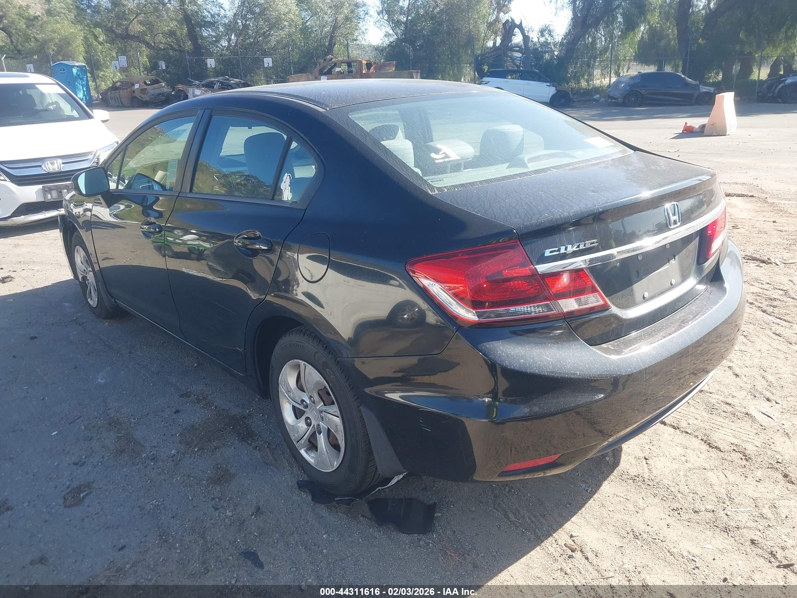 HONDA CIVIC image 3
