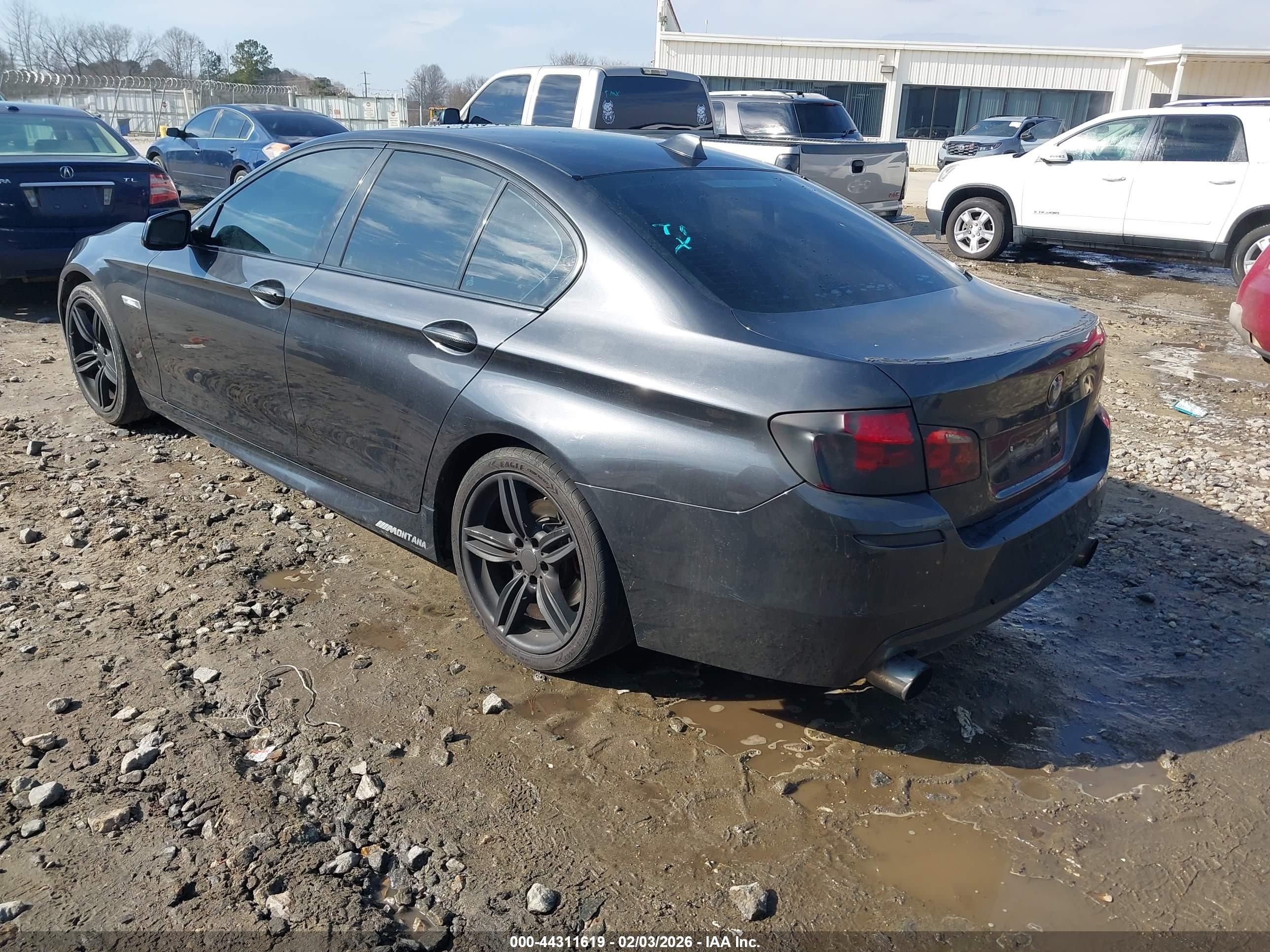 BMW 535I image 3
