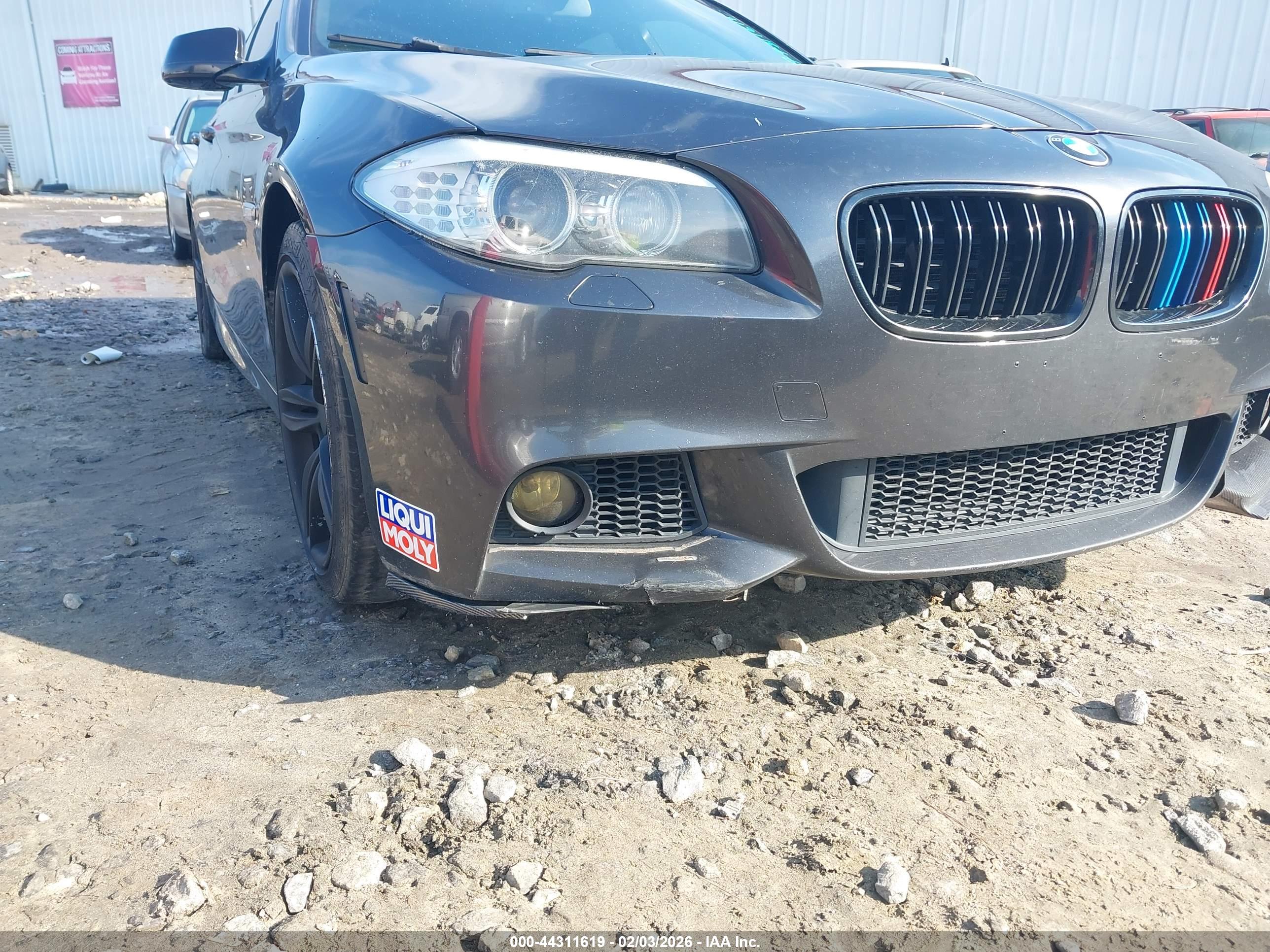 BMW 535I image 6
