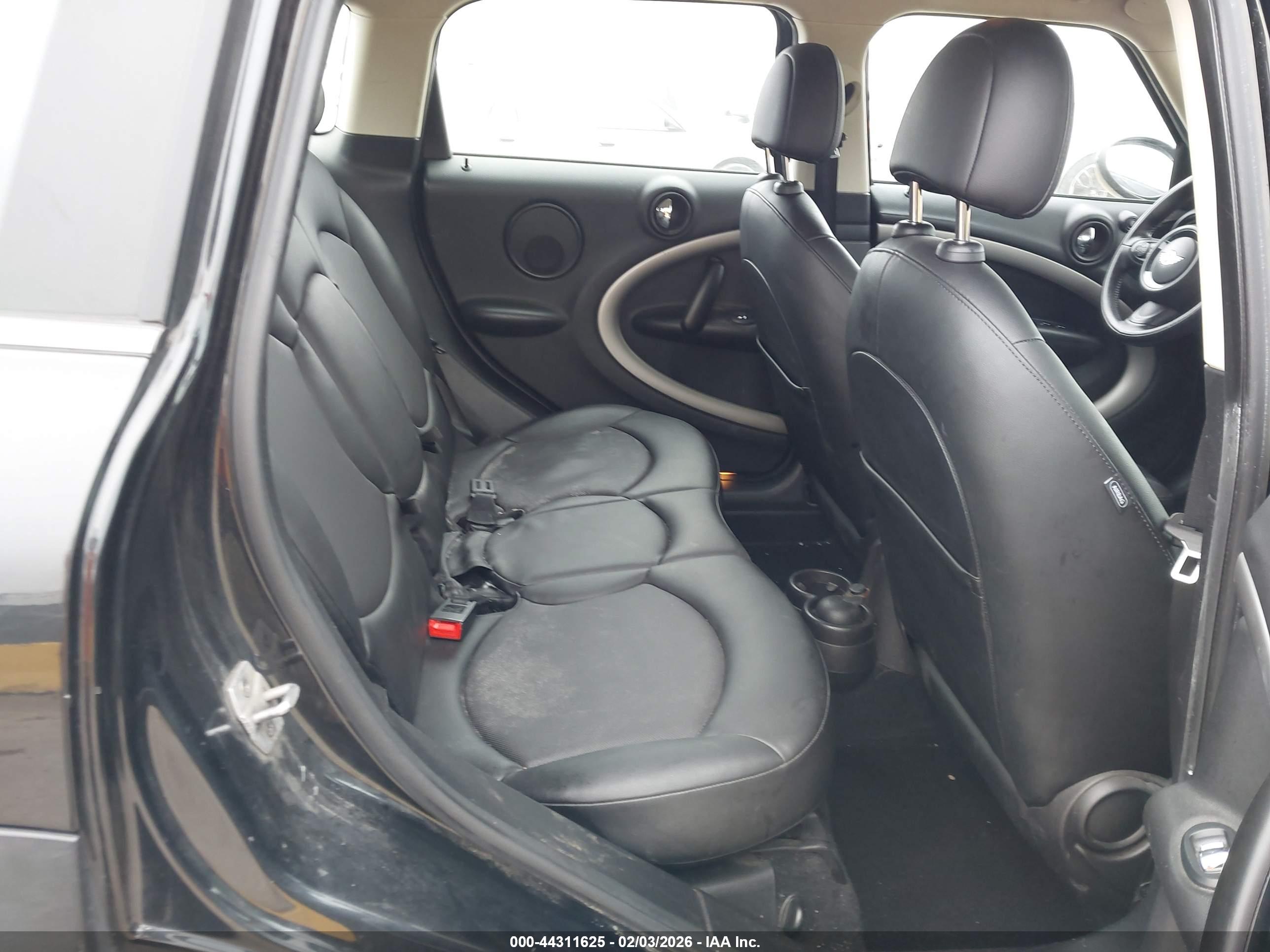 MINI COUNTRYMAN image 8