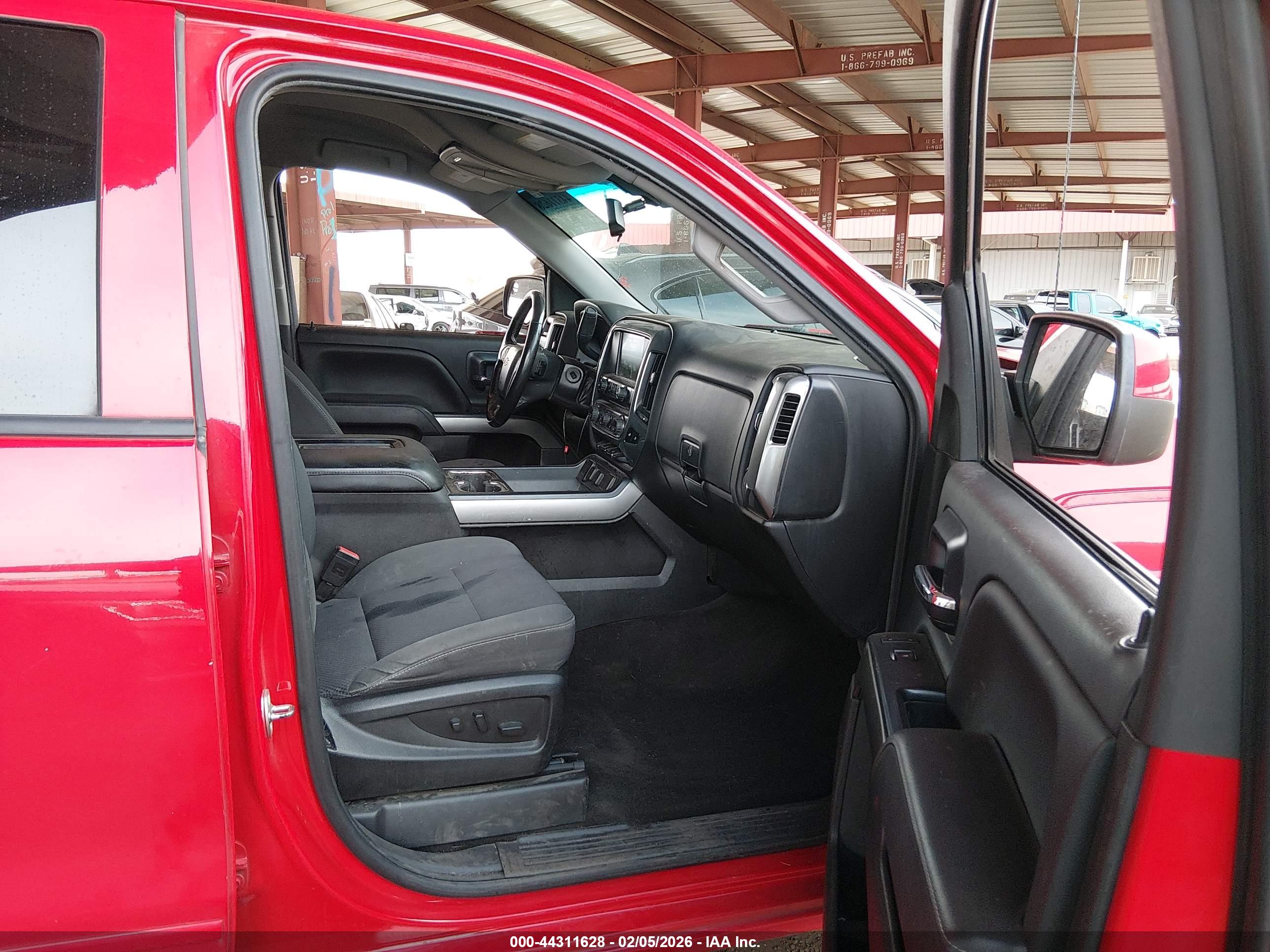 CHEVROLET SILVERADO image 5