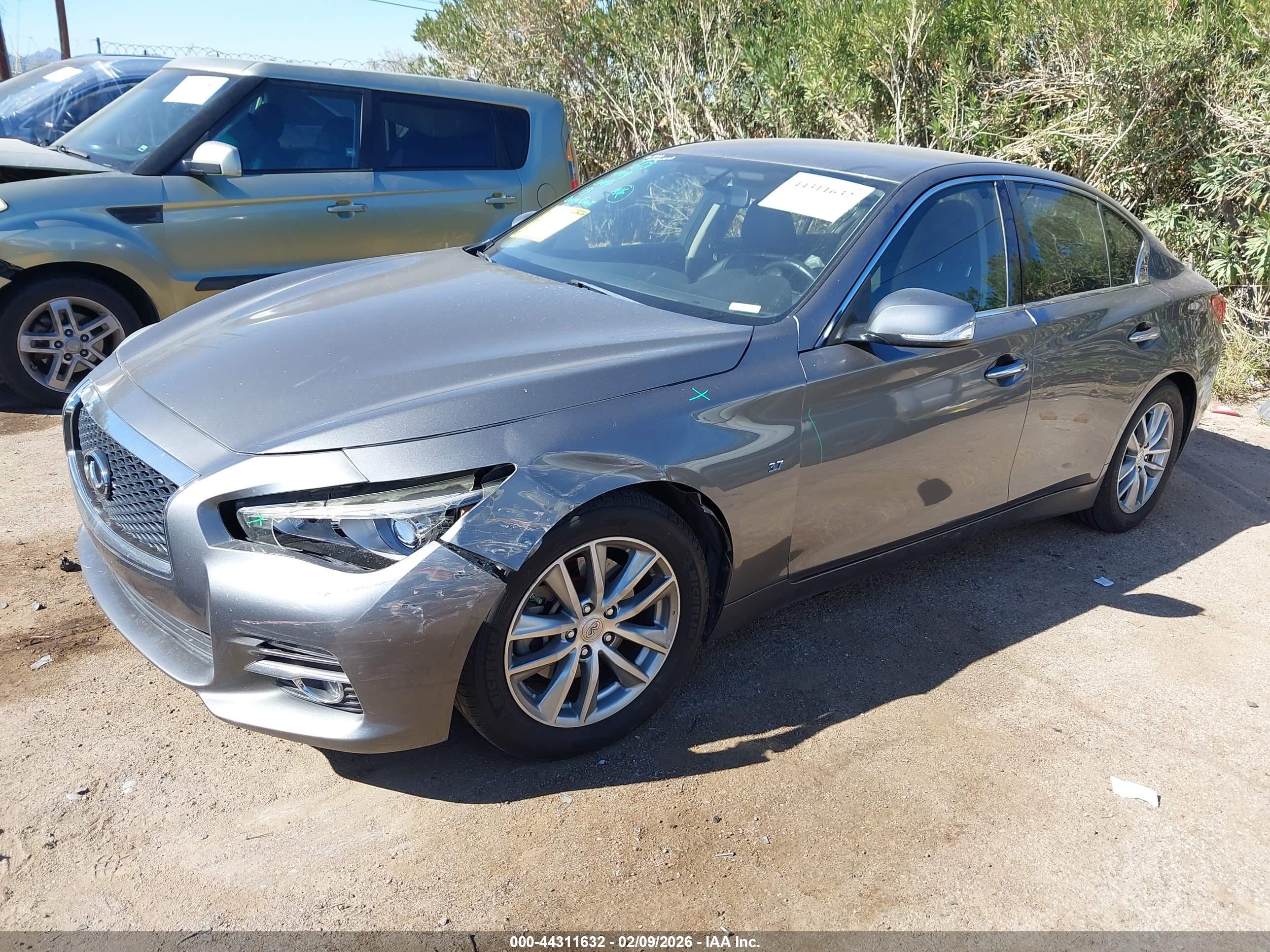 INFINITI Q50 image 2