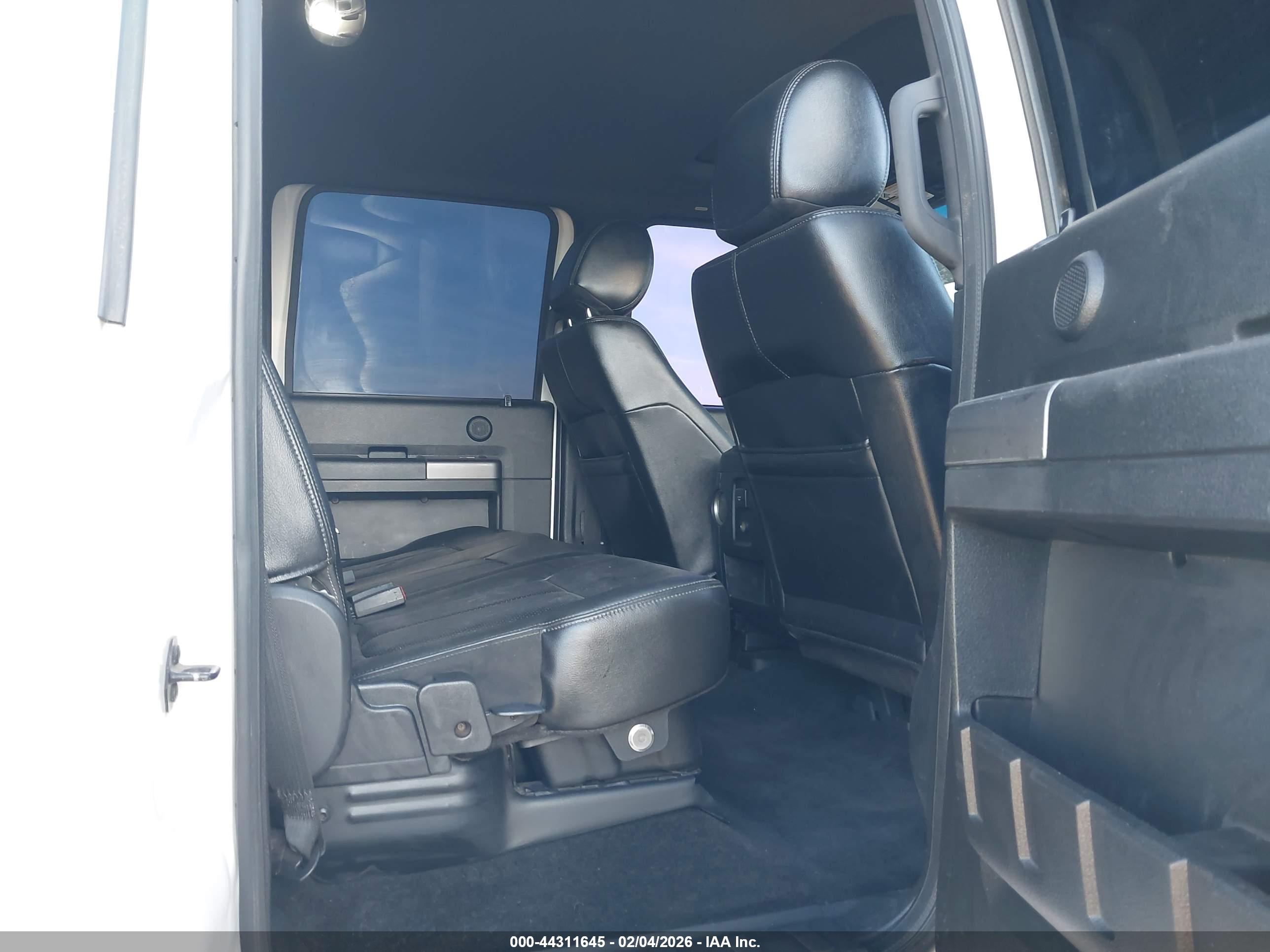 FORD F-350 image 8