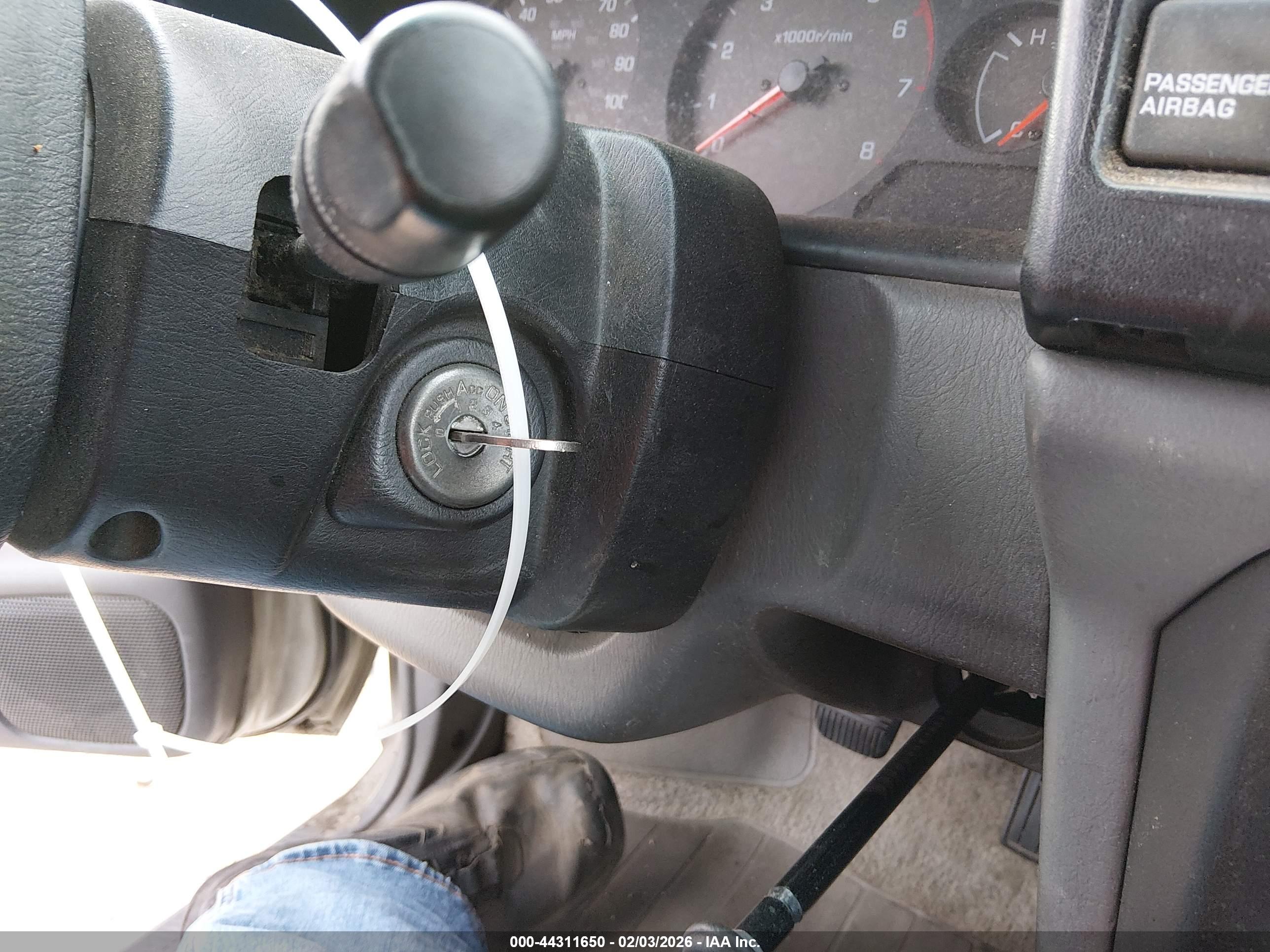 NISSAN FRONTIER image 11