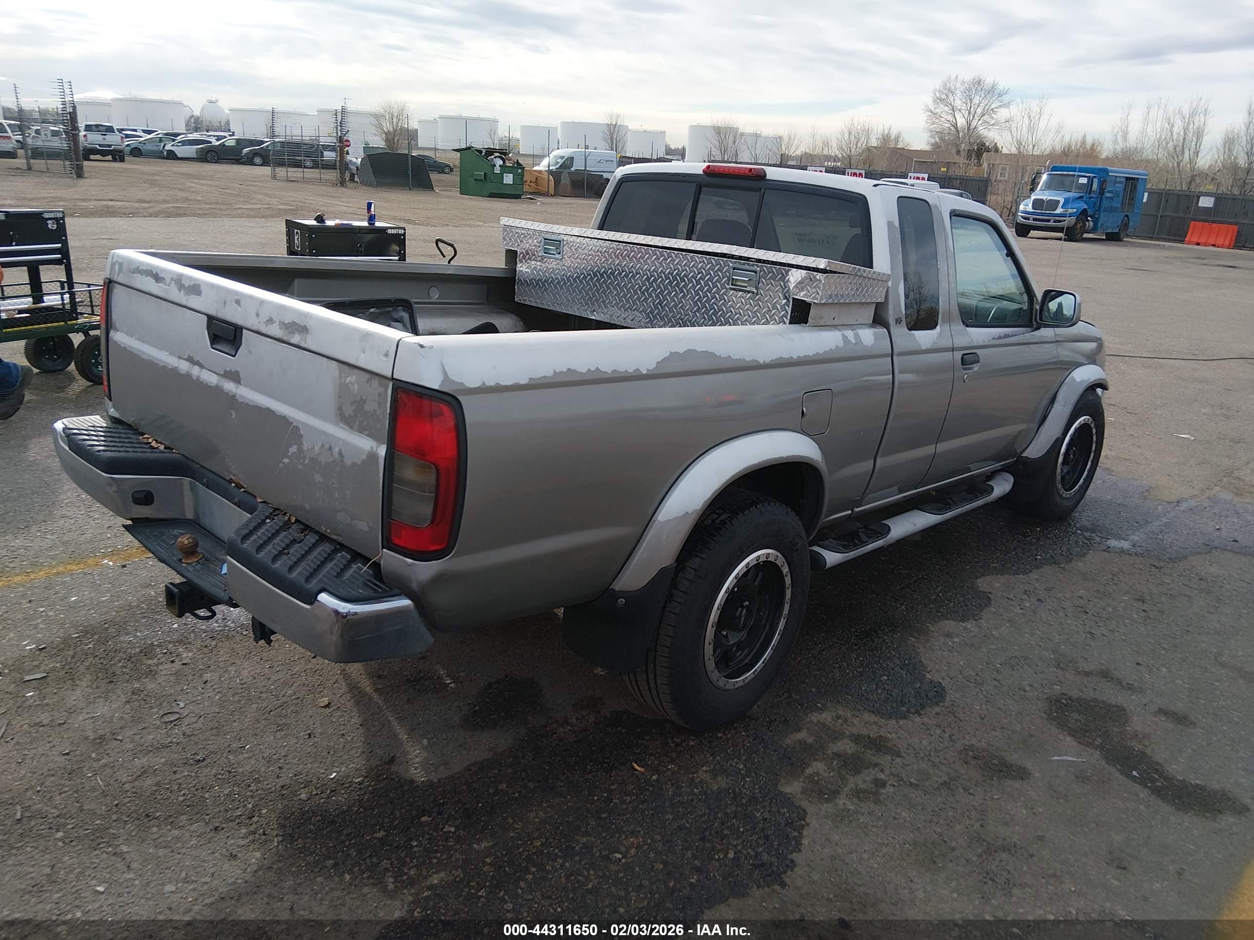 NISSAN FRONTIER image 4