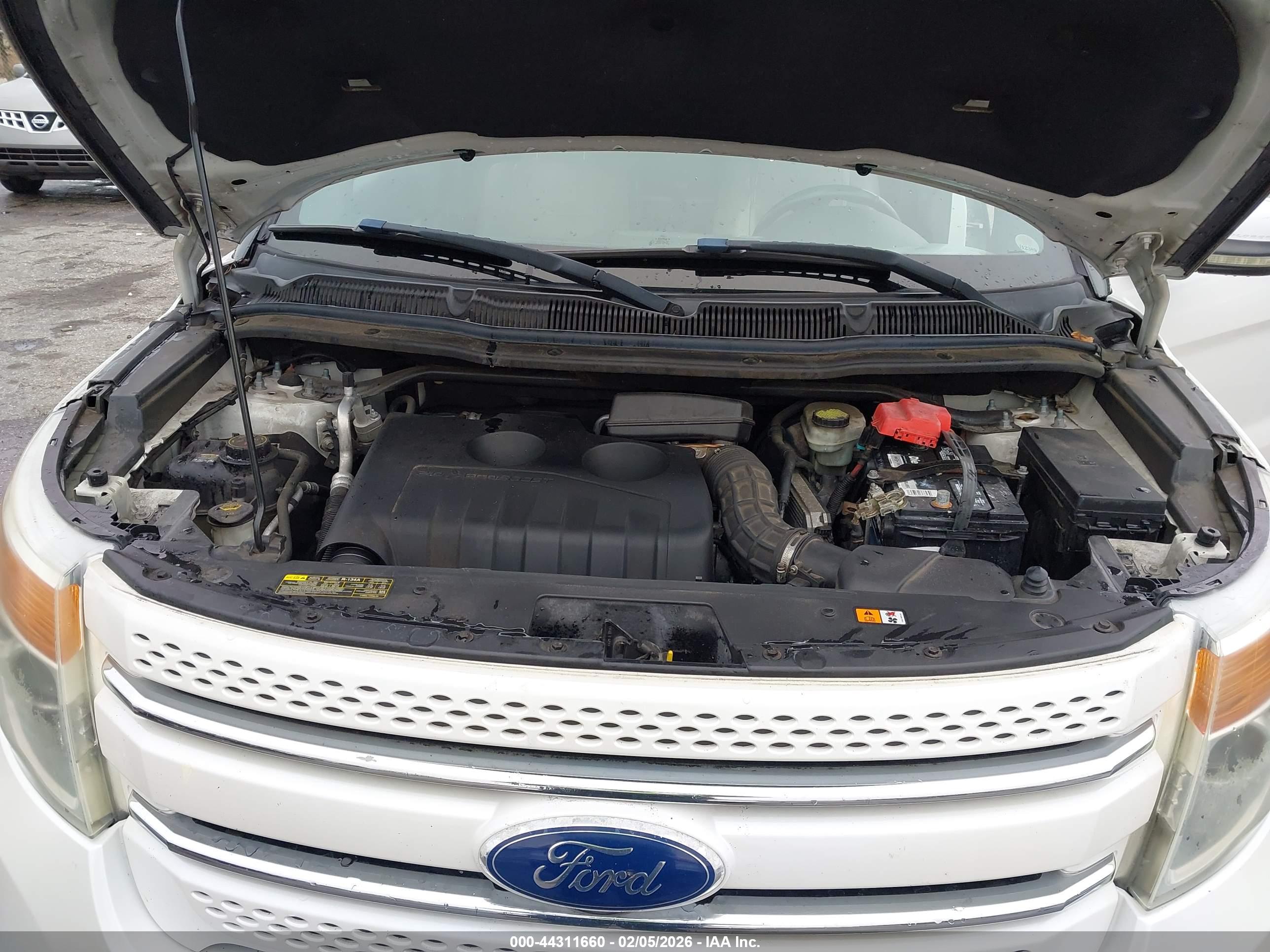 FORD EXPLORER image 10