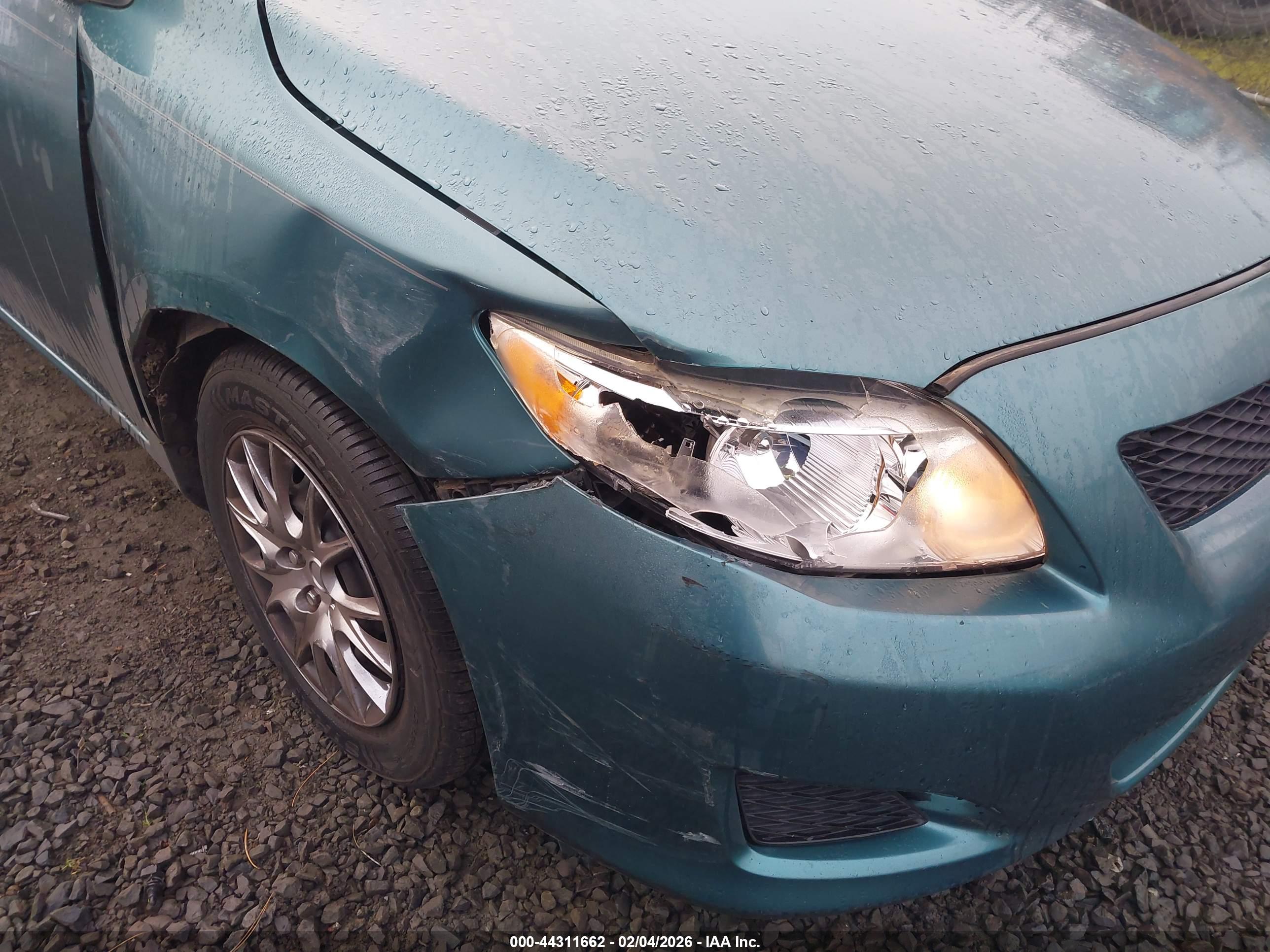TOYOTA COROLLA image 6