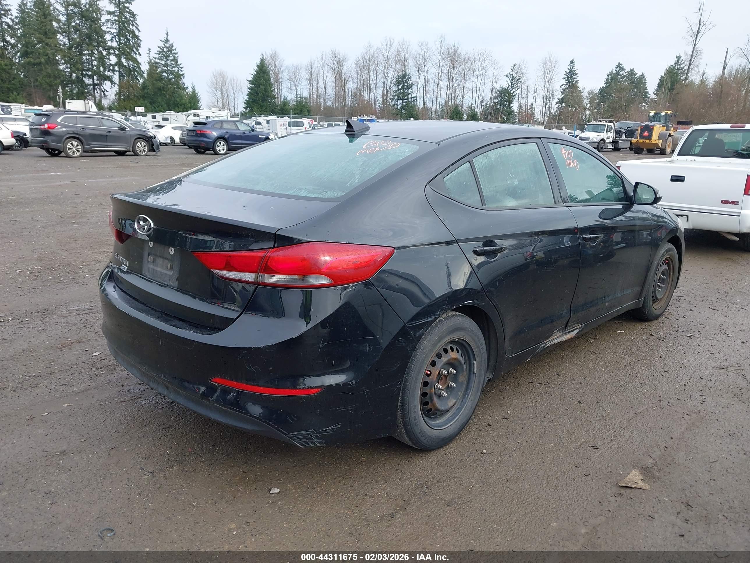 HYUNDAI ELANTRA image 4