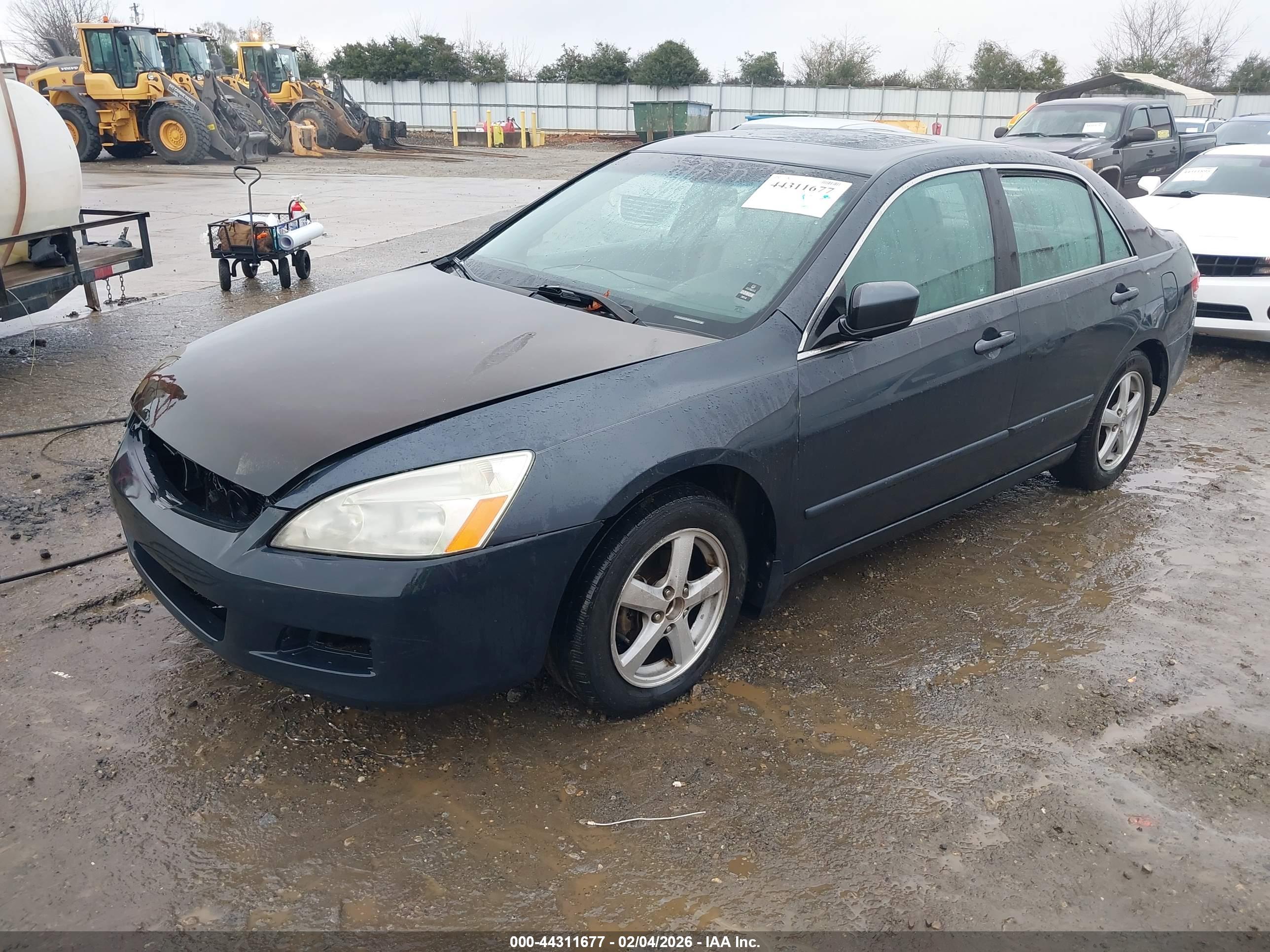 HONDA ACCORD image 2