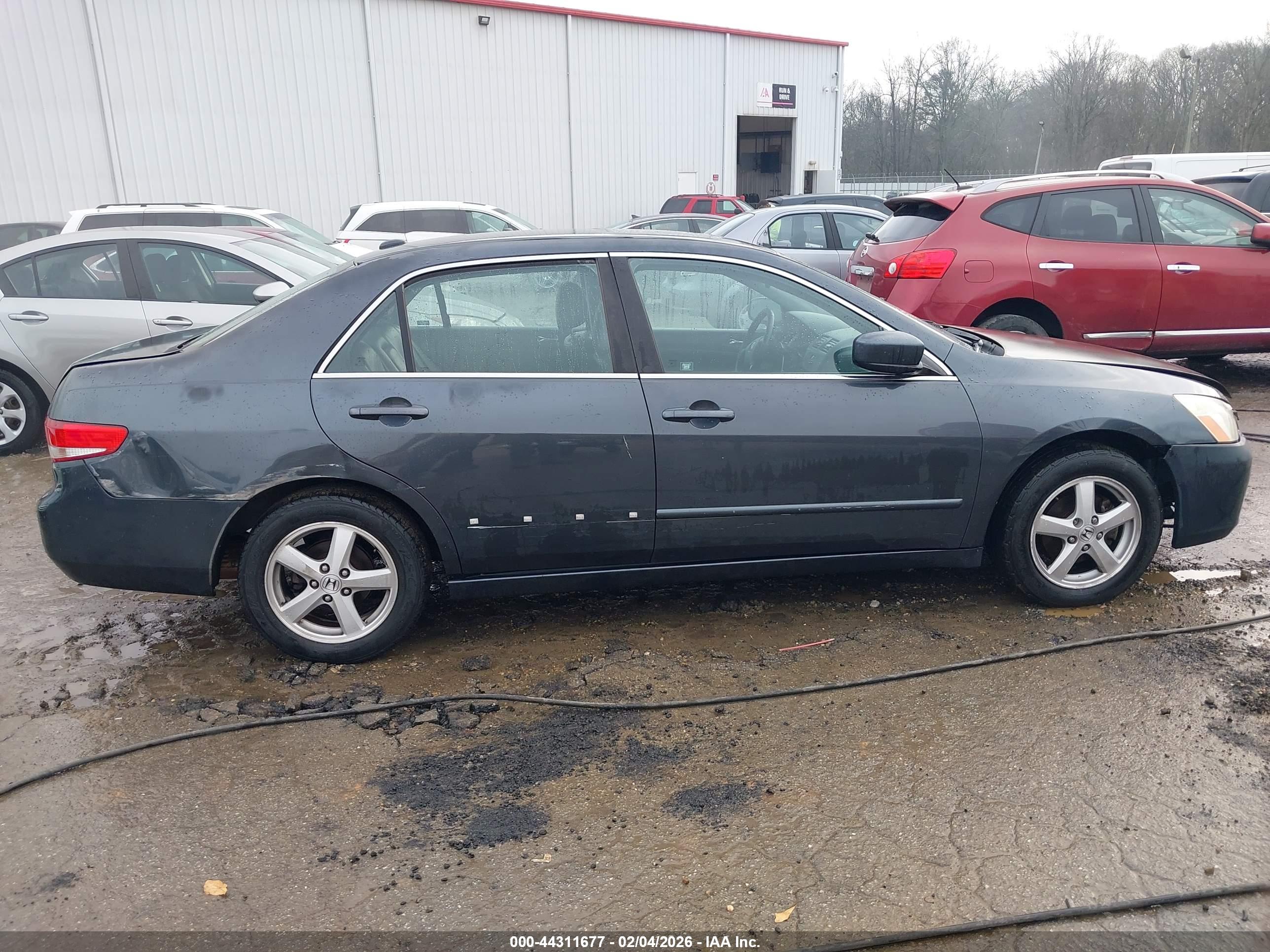 HONDA ACCORD image 6