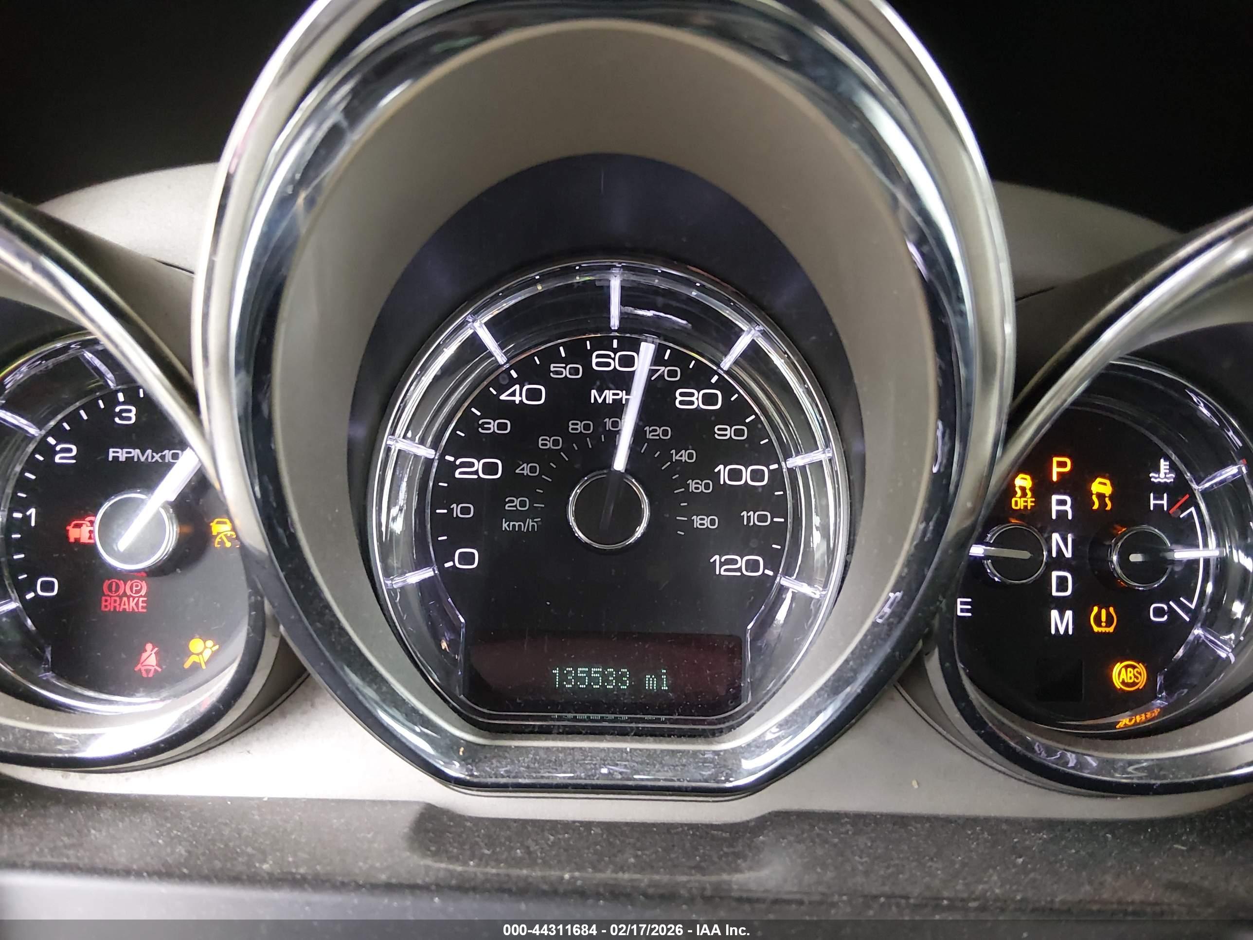 LINCOLN MKT image 7
