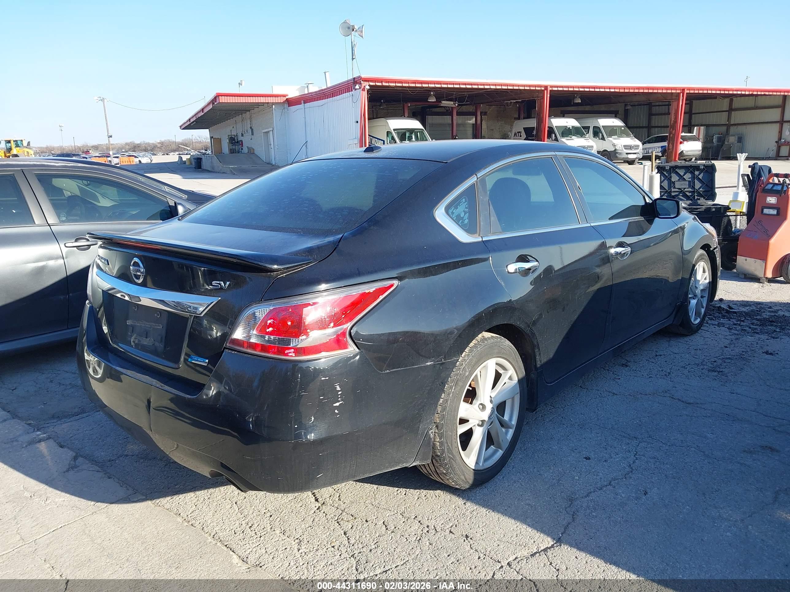NISSAN ALTIMA image 4