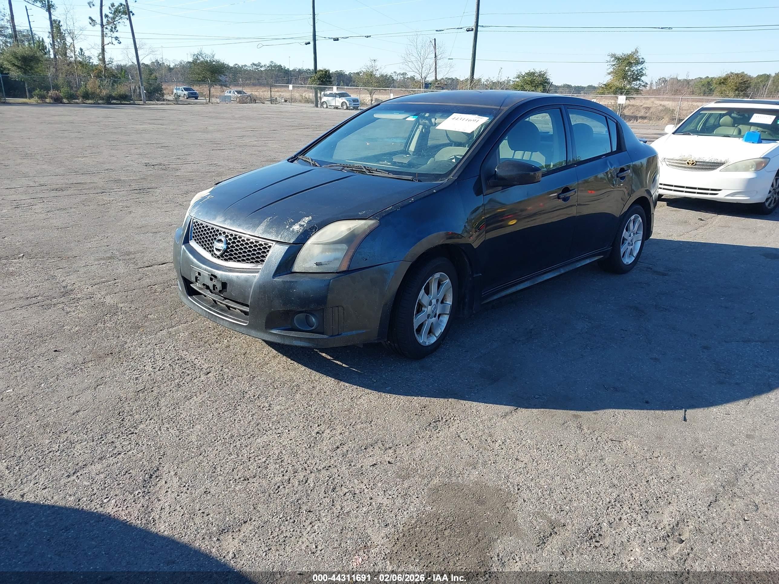 NISSAN SENTRA image 2