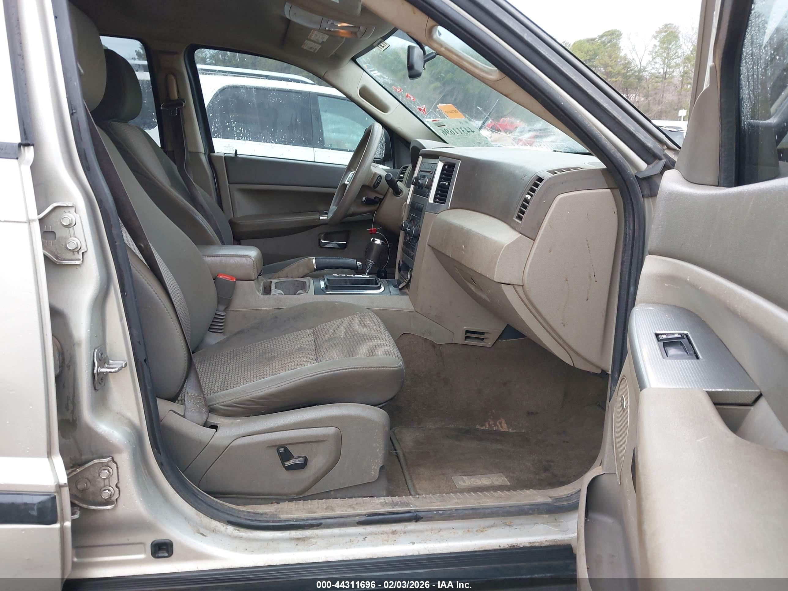 JEEP GRAND image 5