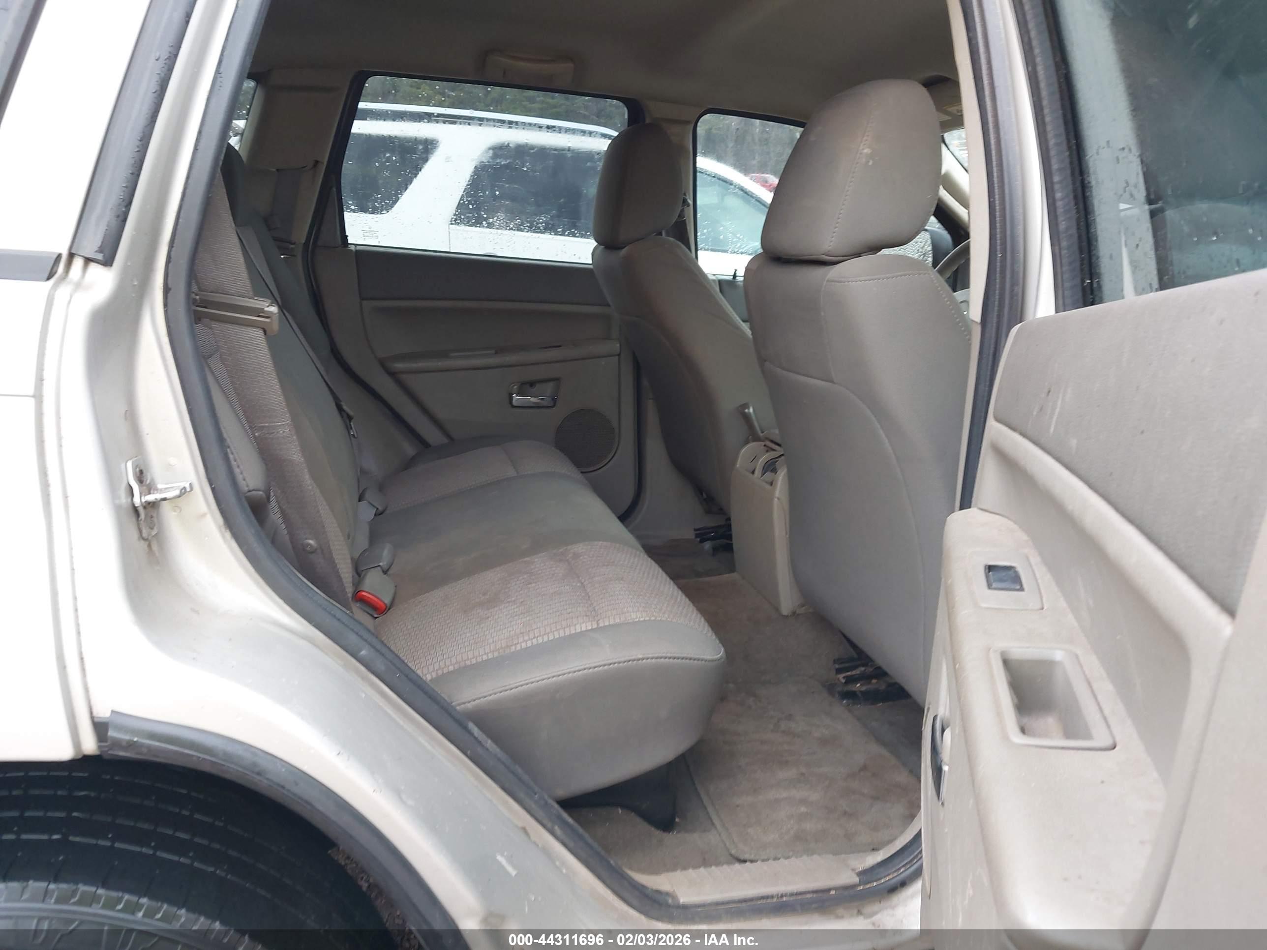JEEP GRAND image 8