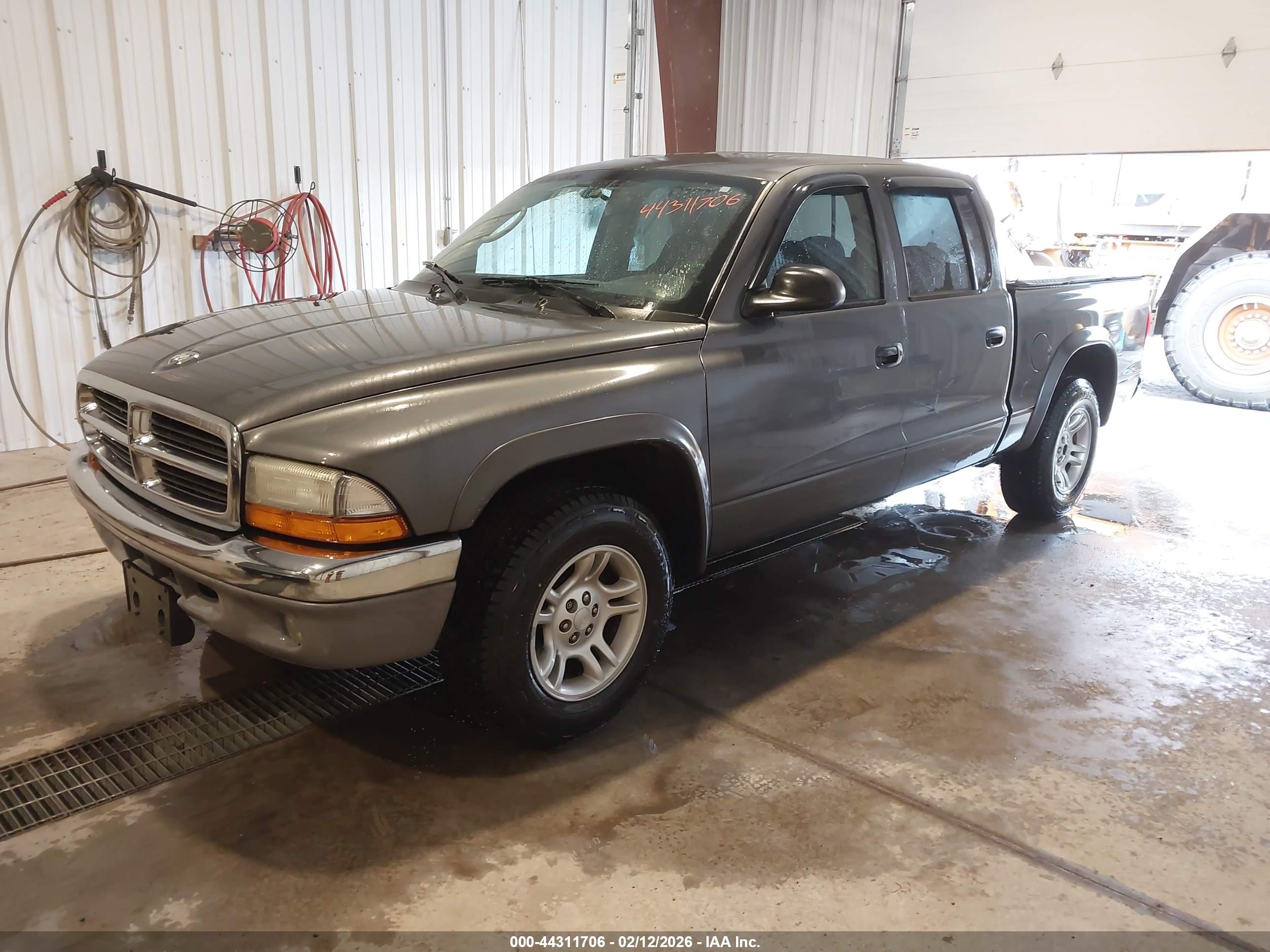 DODGE DAKOTA image 2