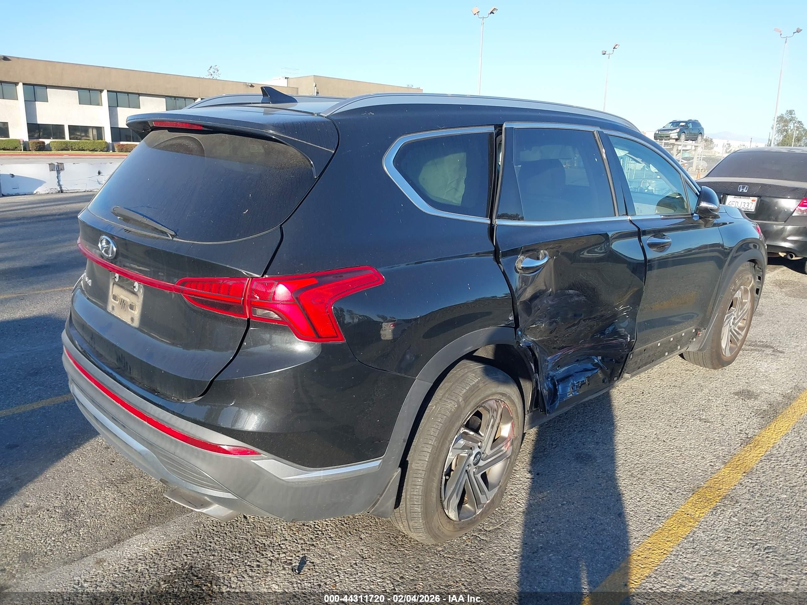 HYUNDAI SANTA image 4