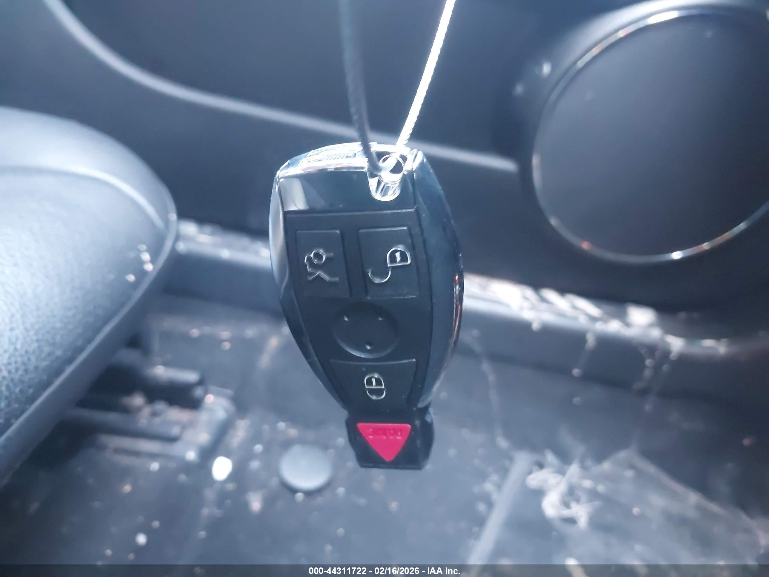 MERCEDES-BENZ C image 11