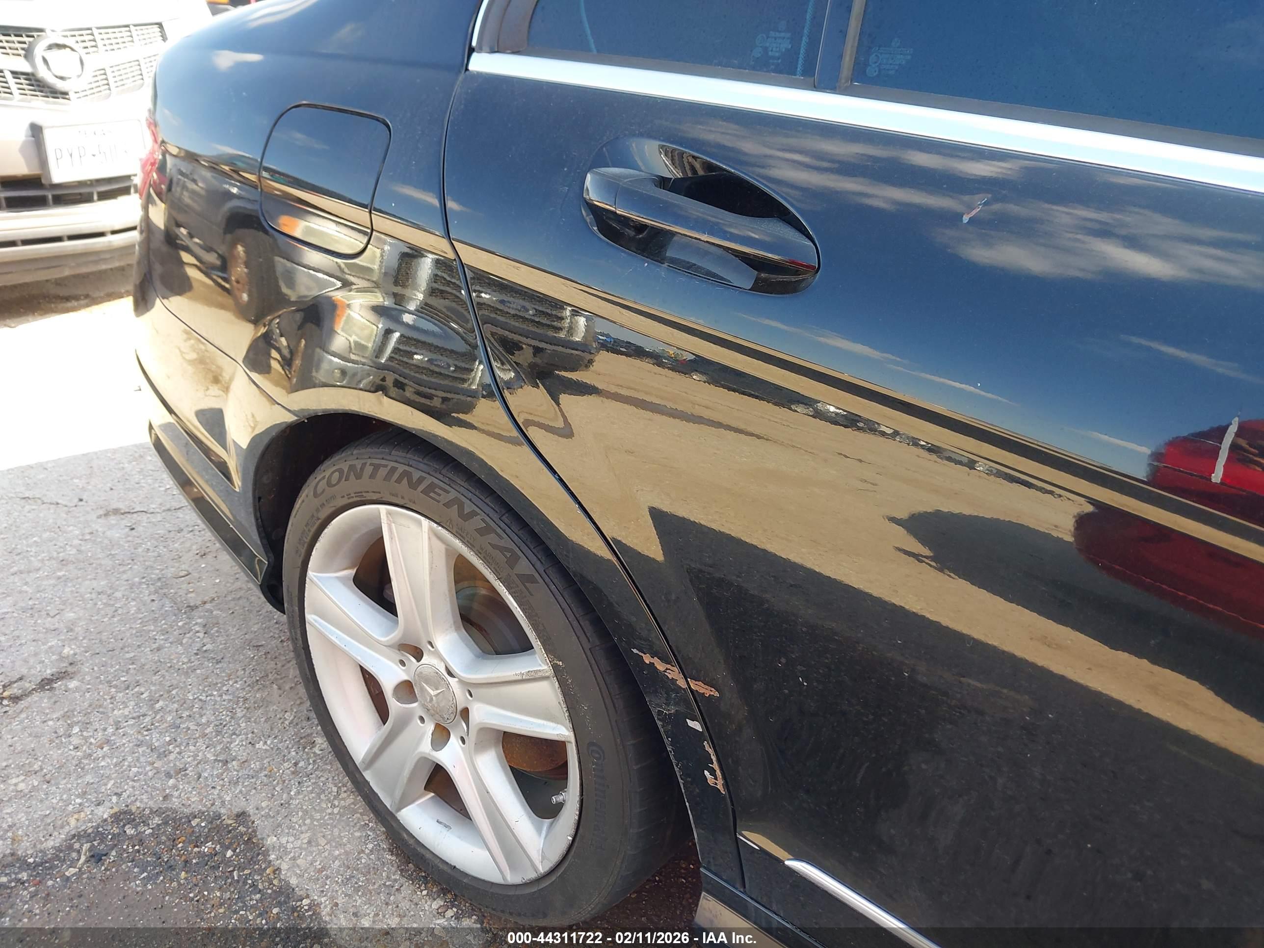 MERCEDES-BENZ C image 6
