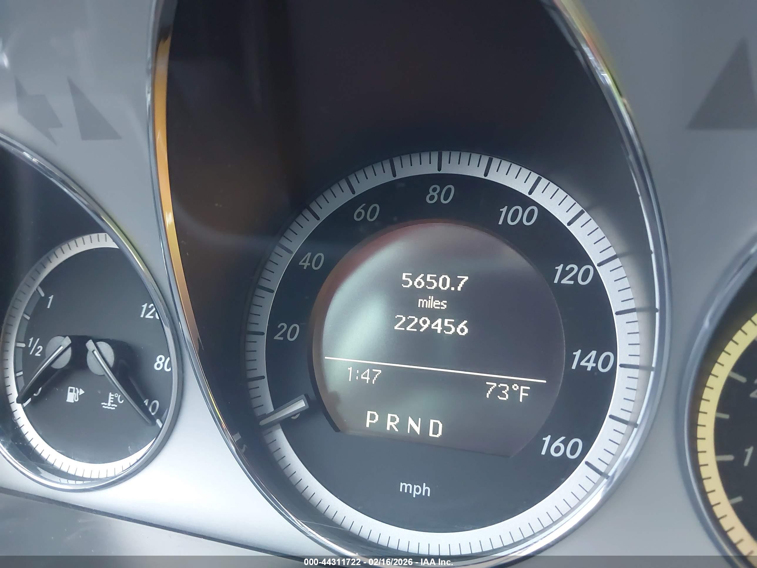 MERCEDES-BENZ C image 7