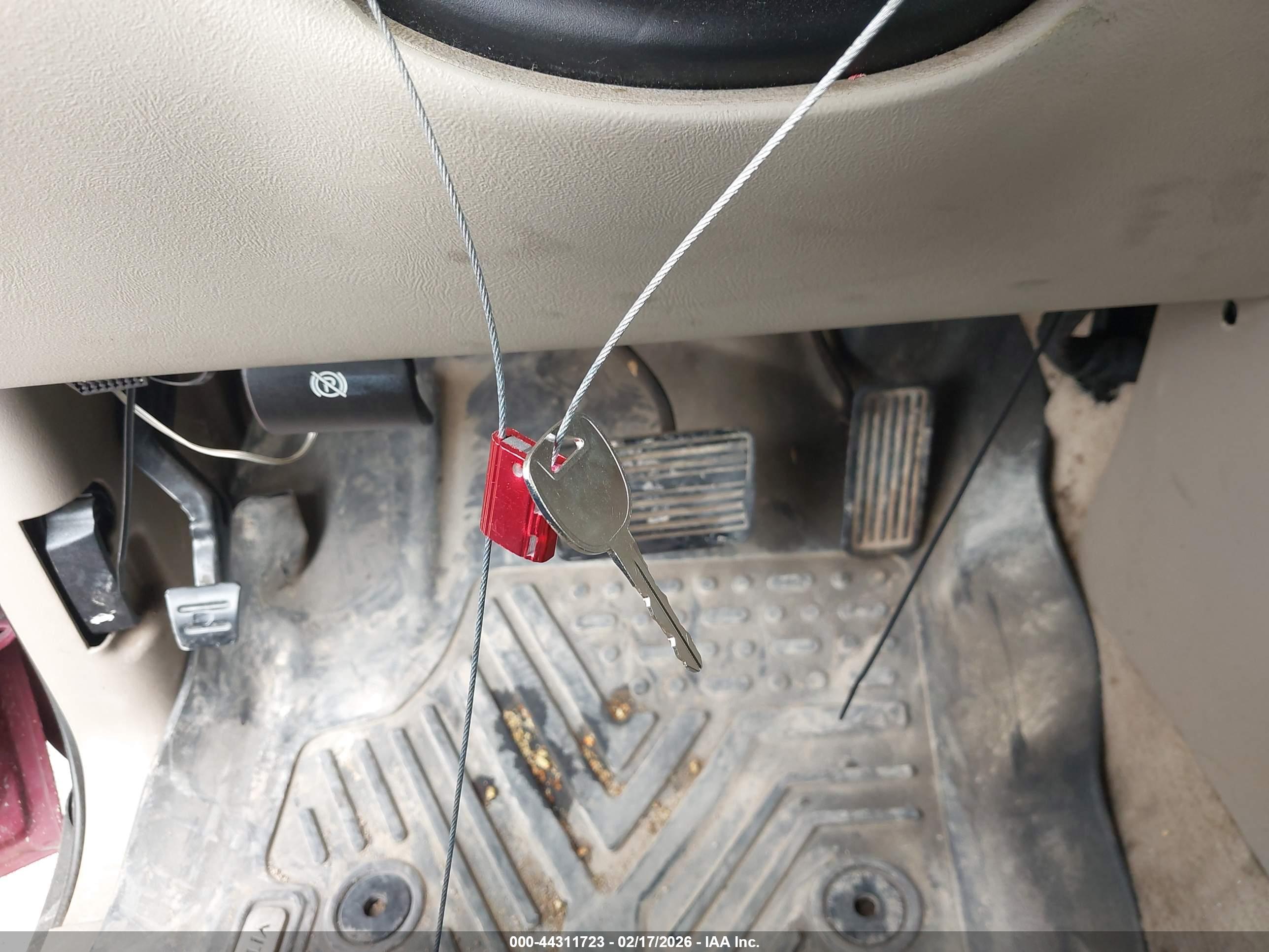 GMC YUKON image 11