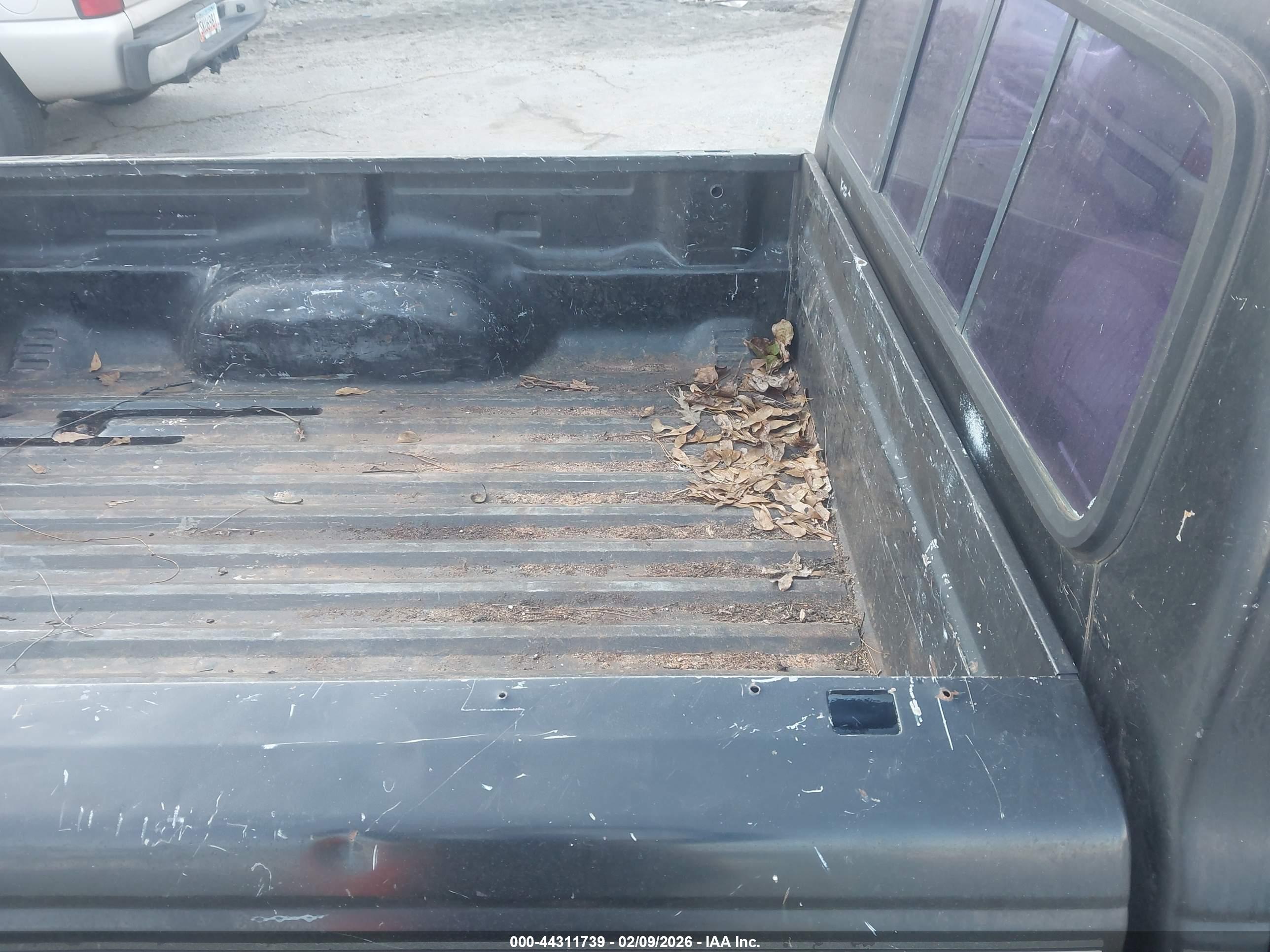 FORD RANGER image 8