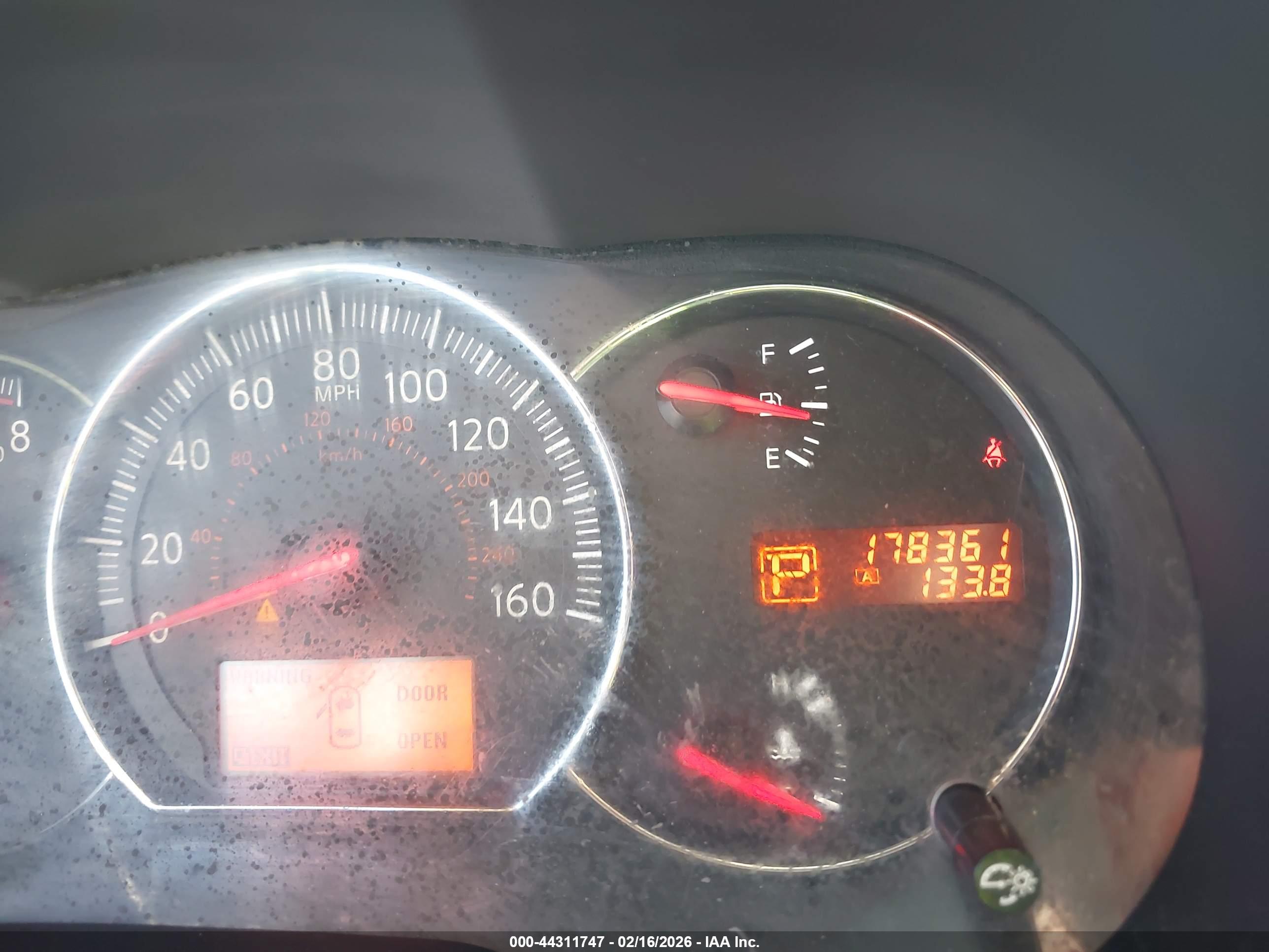 NISSAN MAXIMA image 7