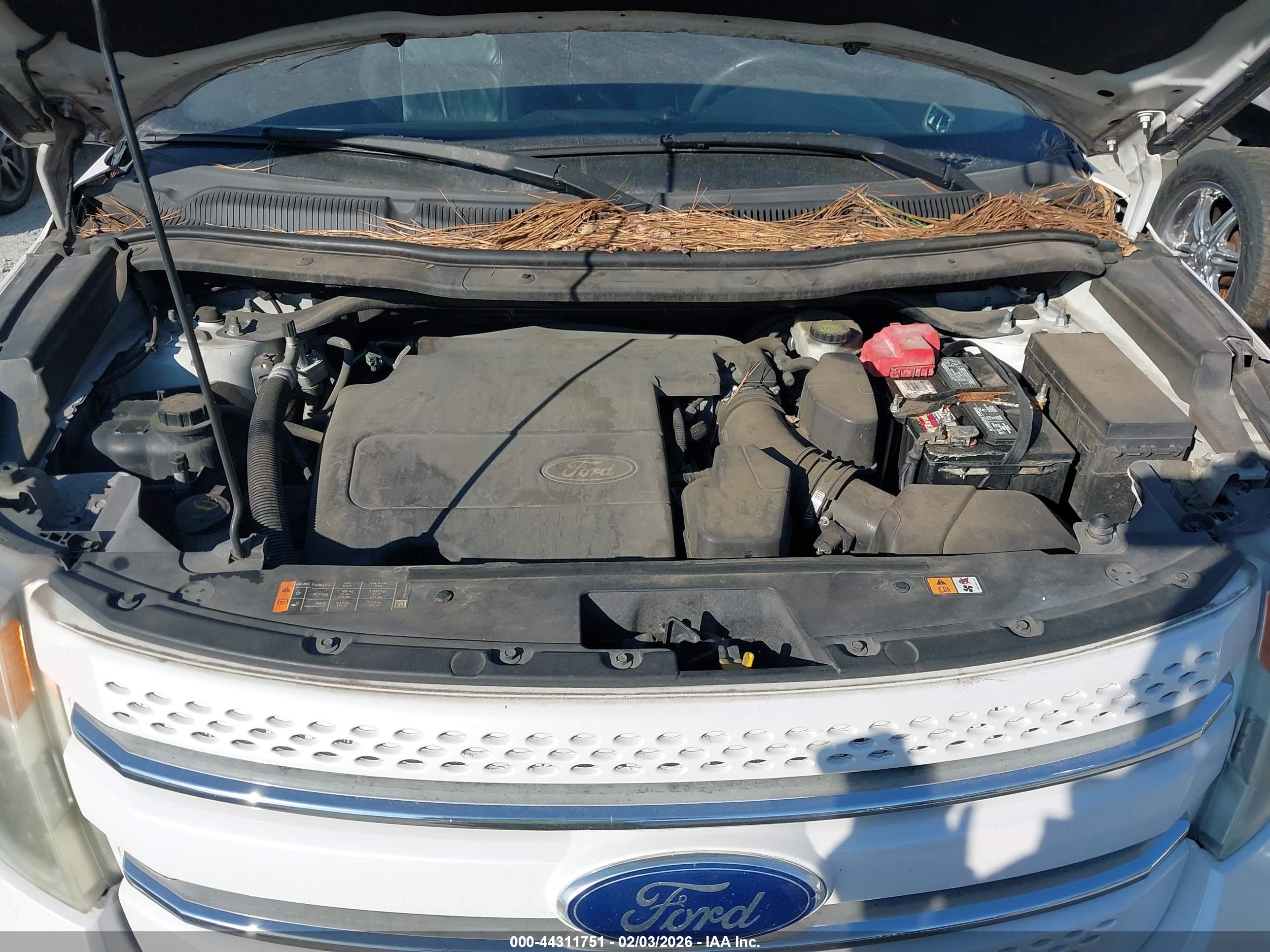 FORD EXPLORER image 10