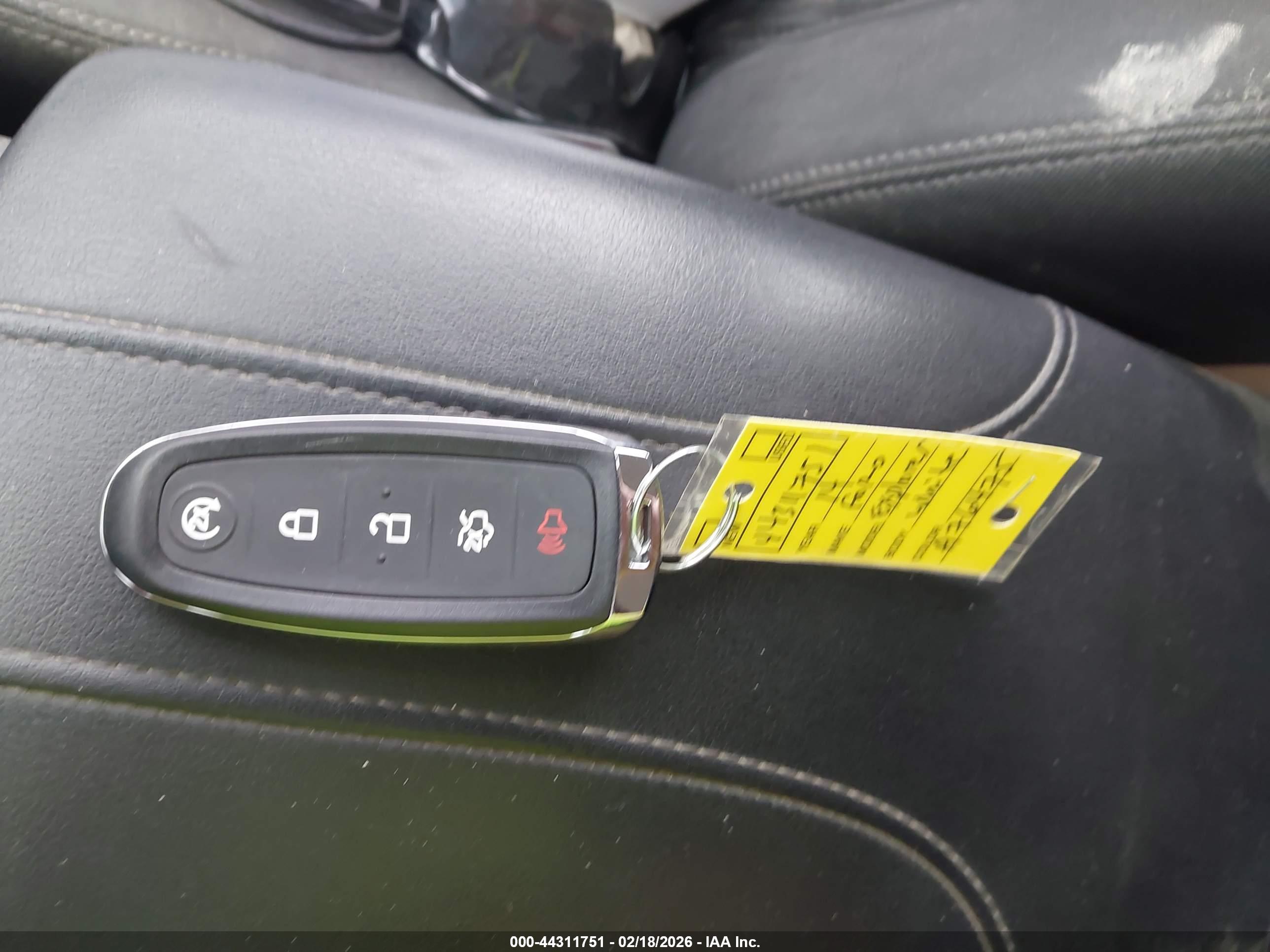 FORD EXPLORER image 11